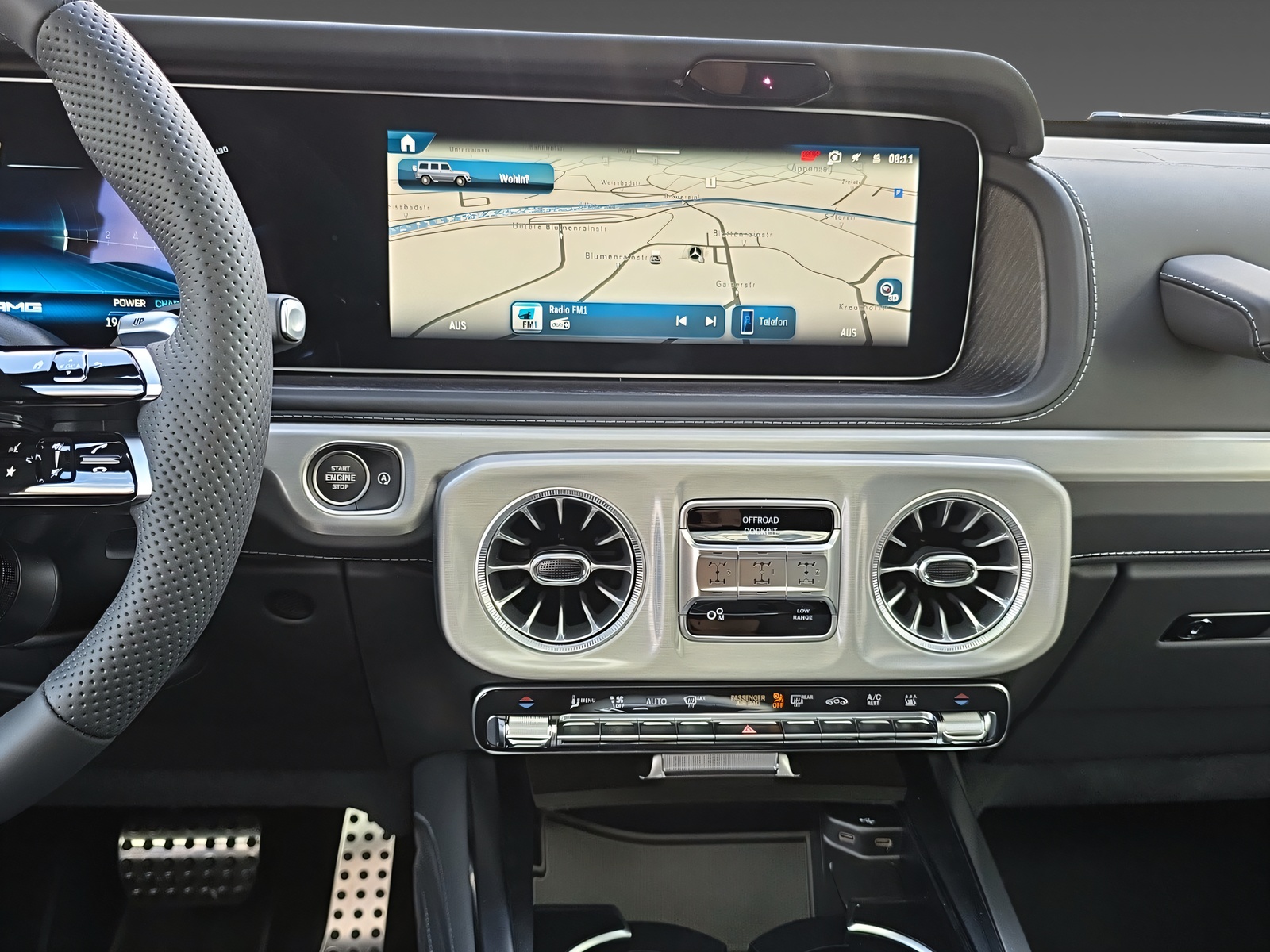 MERCEDES-BENZ G 63 AMG - 11