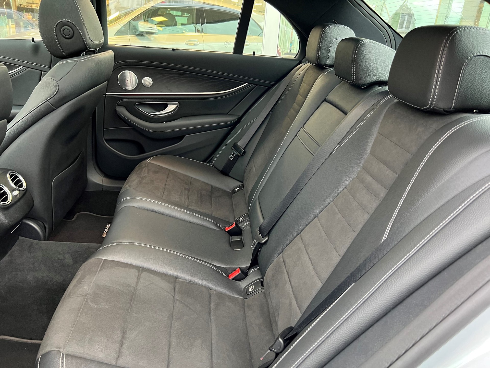 MERCEDES-BENZ E 220 d AMG Line - 16