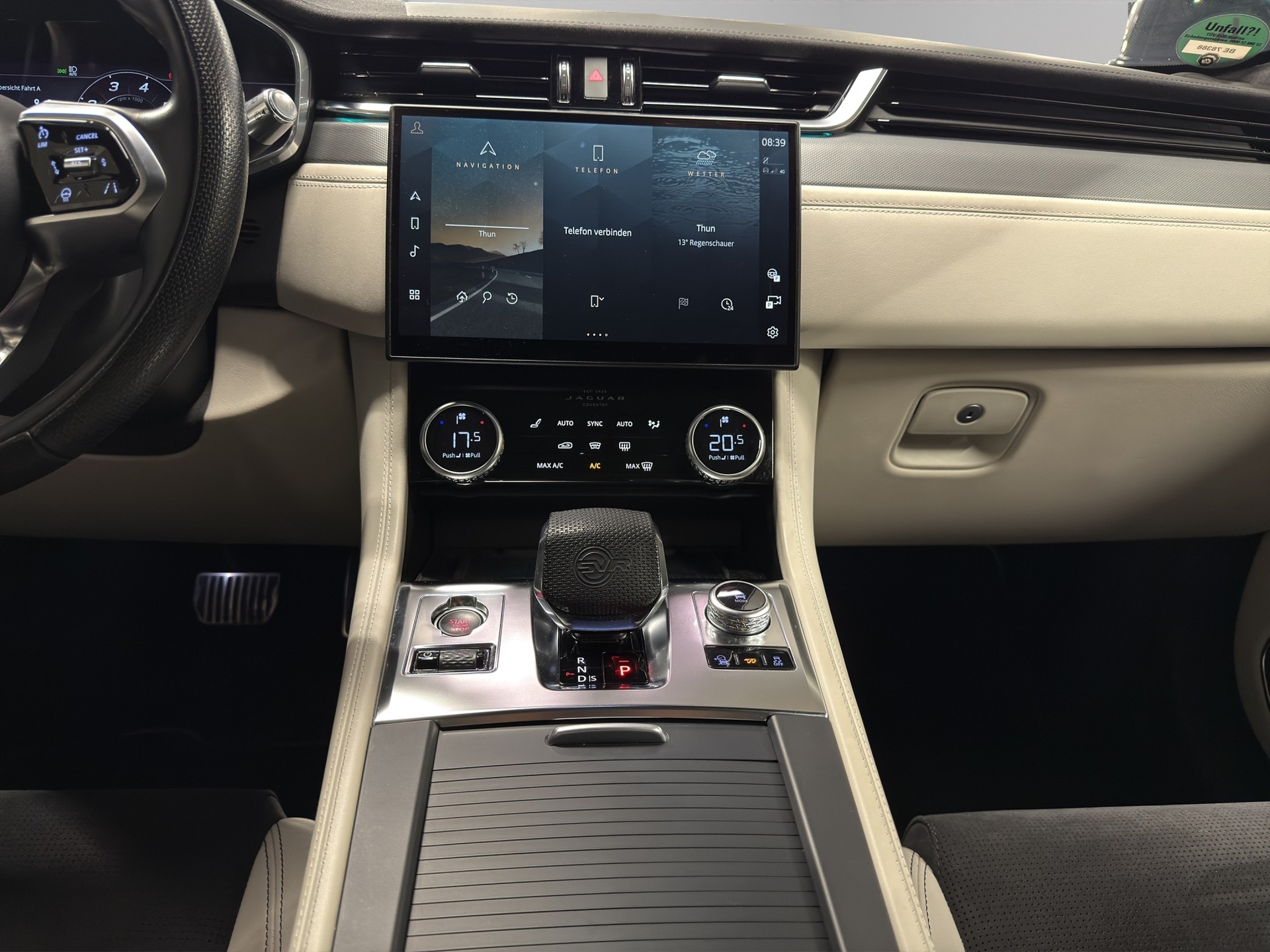 JAGUAR F-Pace 5.0 V8 SVR AWD - 7