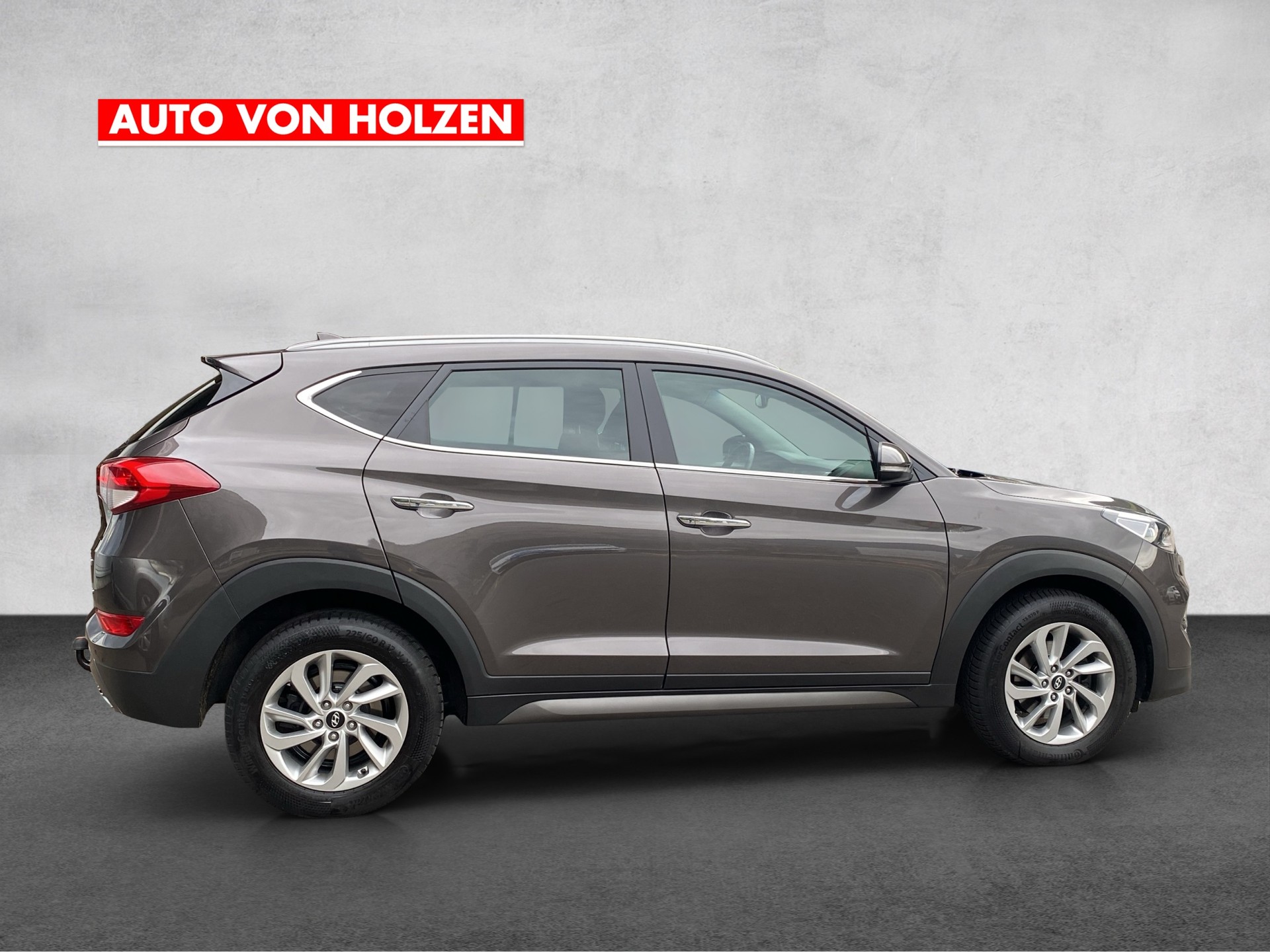 HYUNDAI Tucson 2.0 CRDI Launch Edition 4WD Automatic - 5