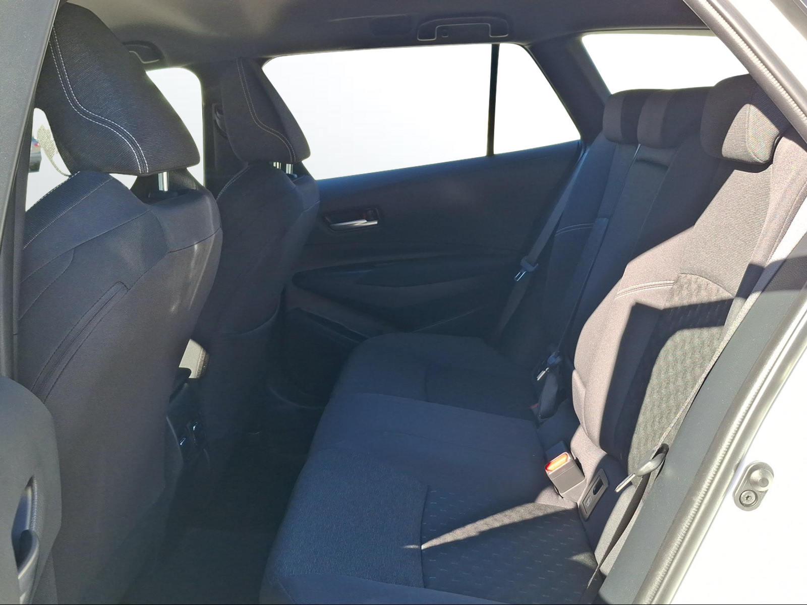 TOYOTA Corolla Touring Sports 1.8 HSD Comfort e-CVT - 12