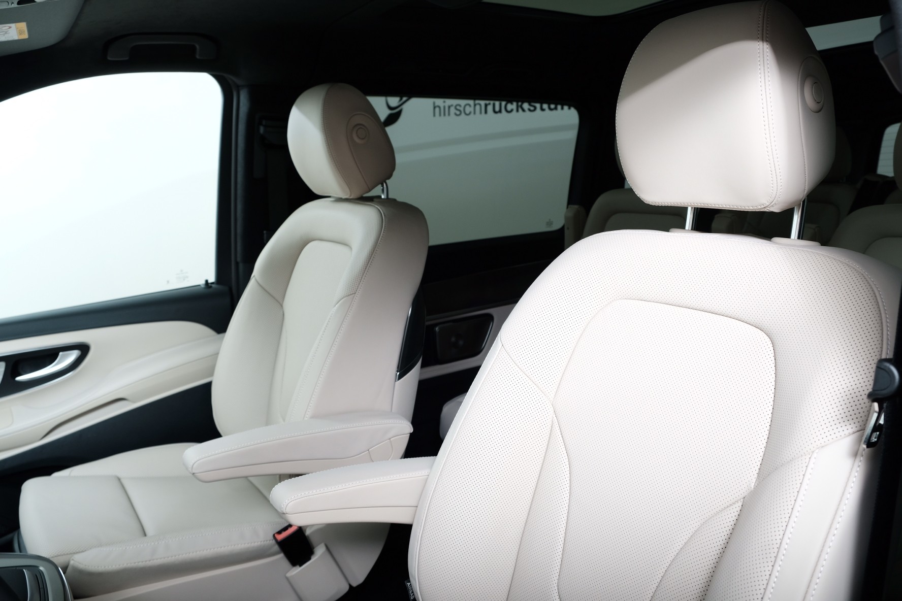 MERCEDES-BENZ V 300 d lang Exclusive 4Matic 9G-Tronic - 10