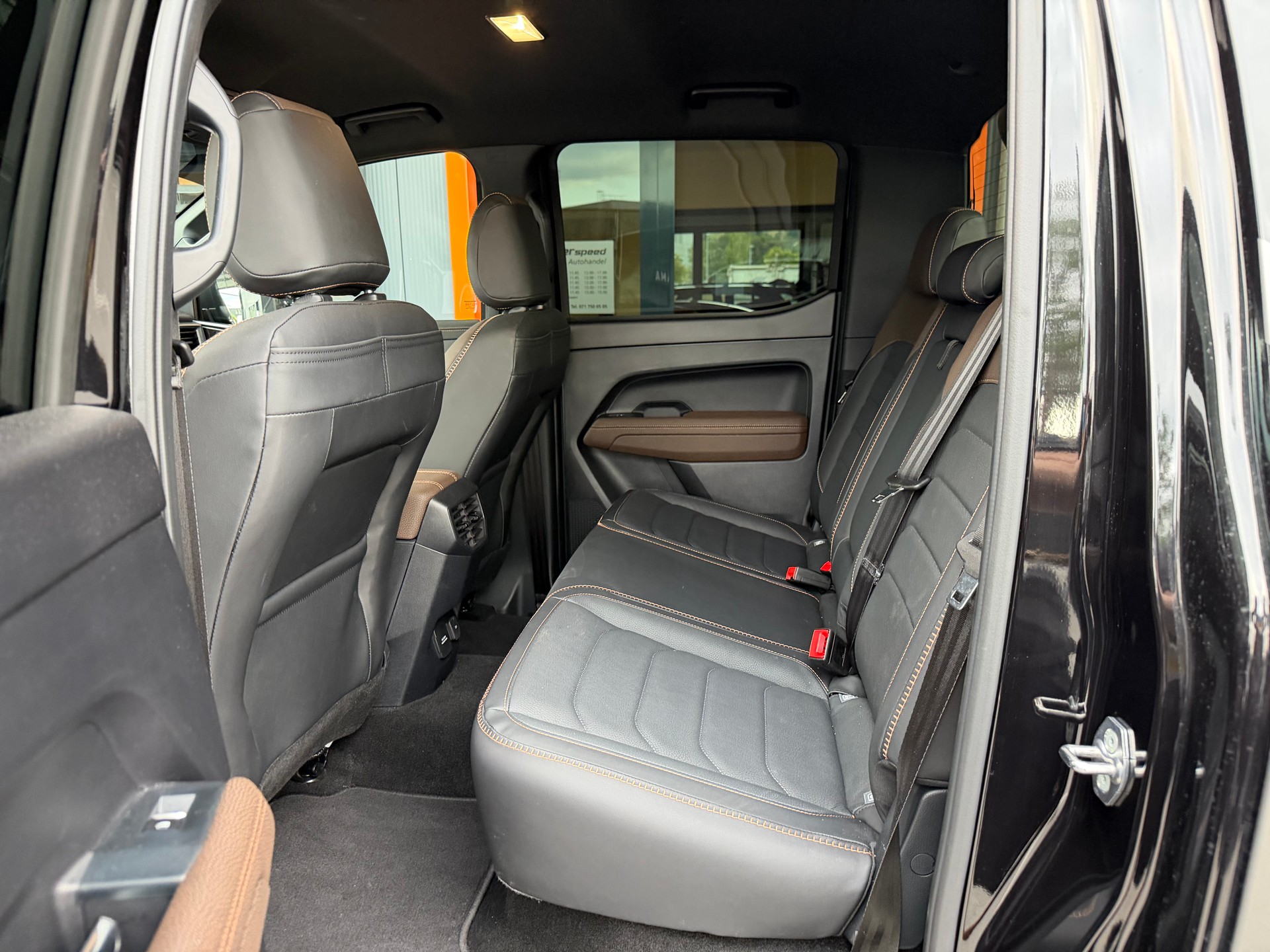 VW Amarok 3.0TDI Aventura Winter 1 - 14