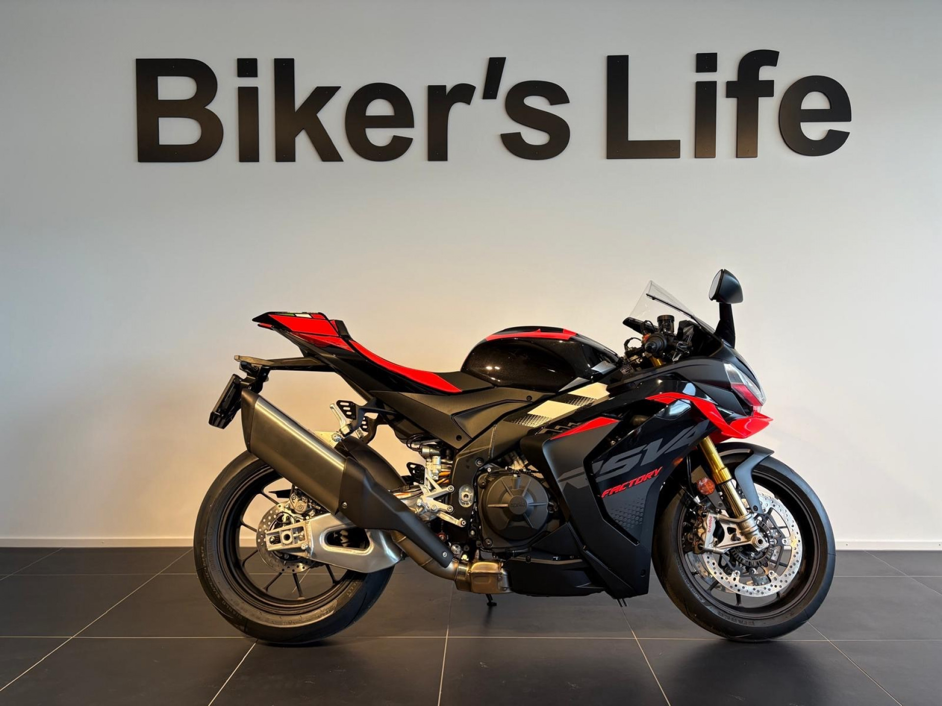 APRILIA RSV4 1100 Factory