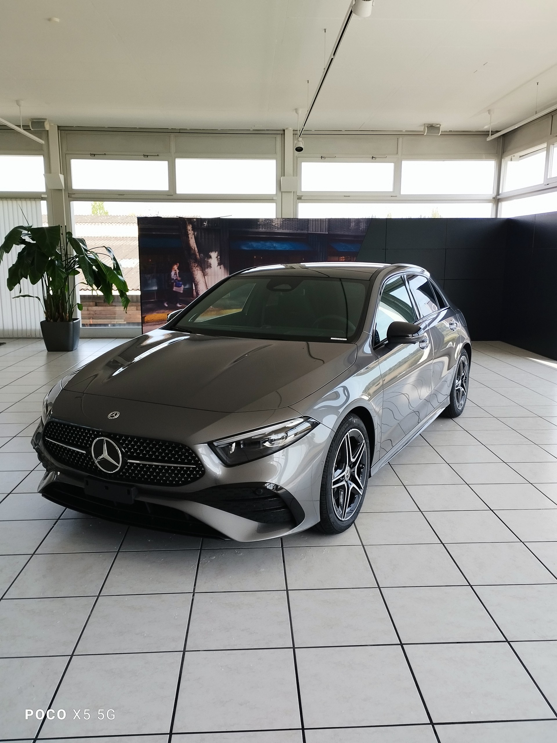 MERCEDES-BENZ A 200 Kompaktlimousine Night Star - 3