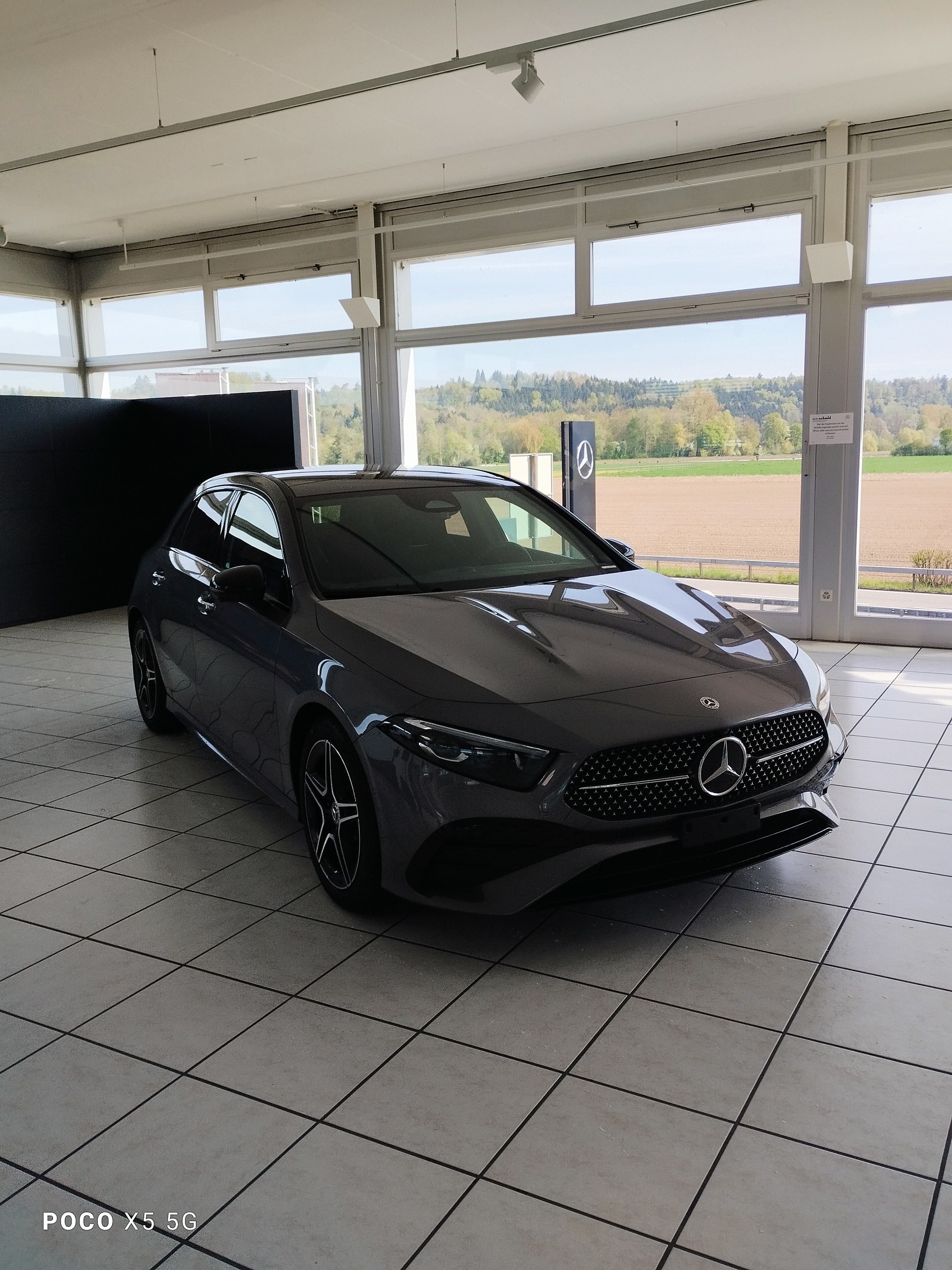 MERCEDES-BENZ A 200 Kompaktlimousine Night Star - 2