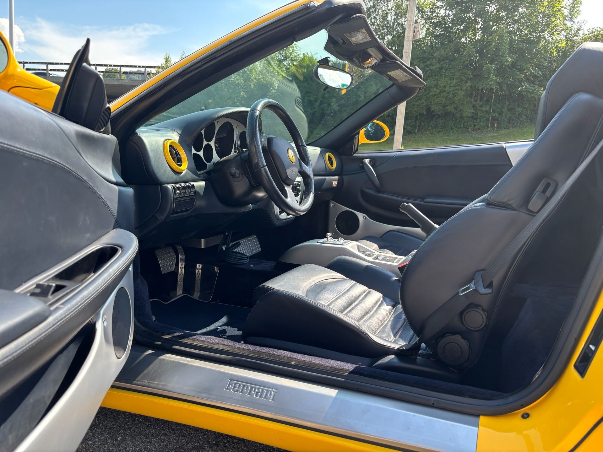 FERRARI F360 Spider - 12