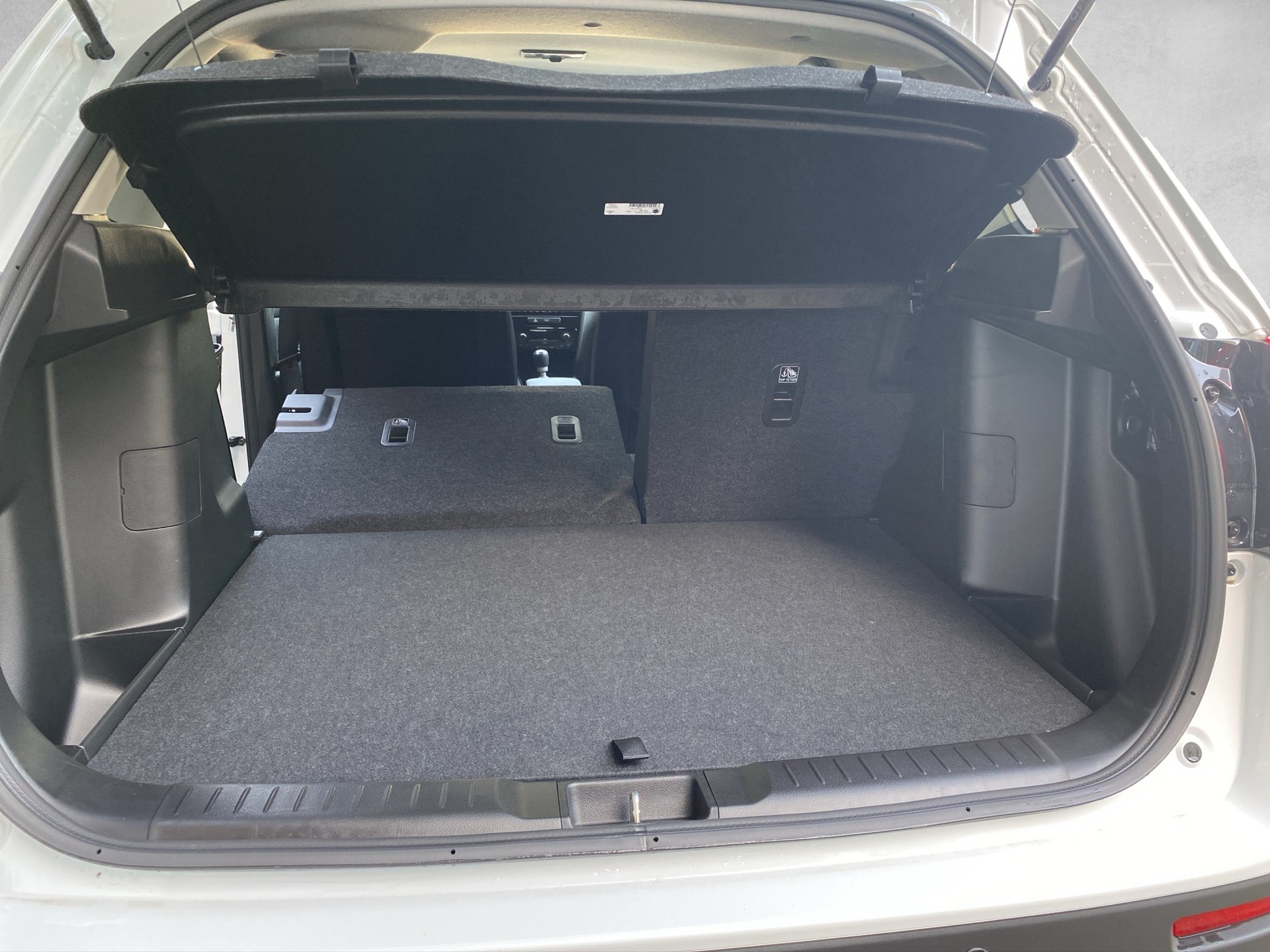 SUZUKI Vitara 1.4 Boosterjet Compact + 4x4 Hybrid Automatic - 12