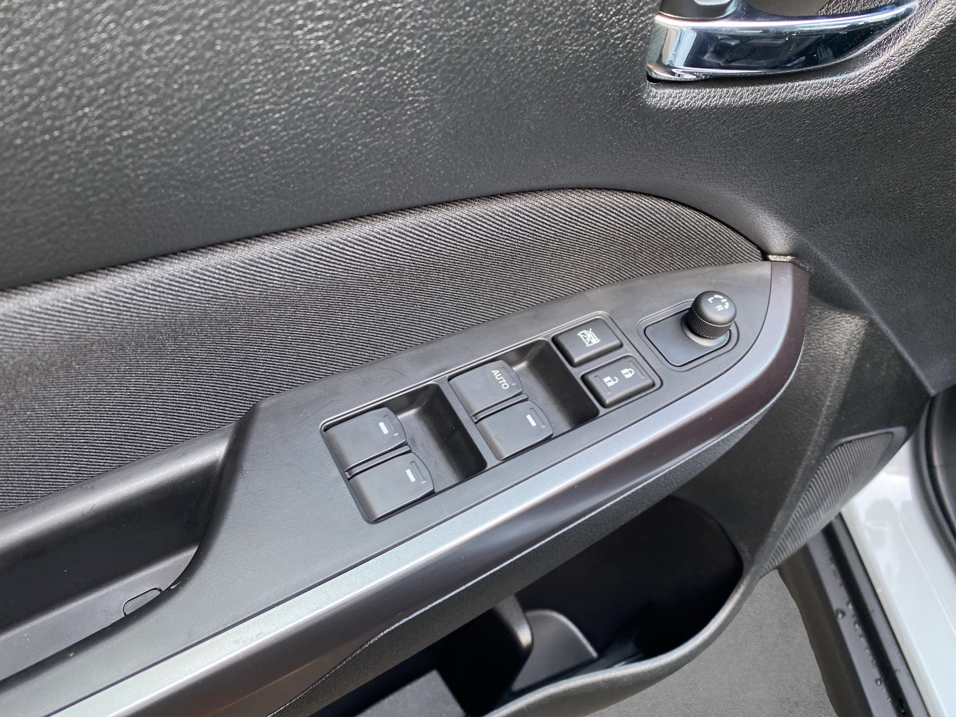 SUZUKI Vitara 1.4 Boosterjet Compact + 4x4 Hybrid Automatic - 13