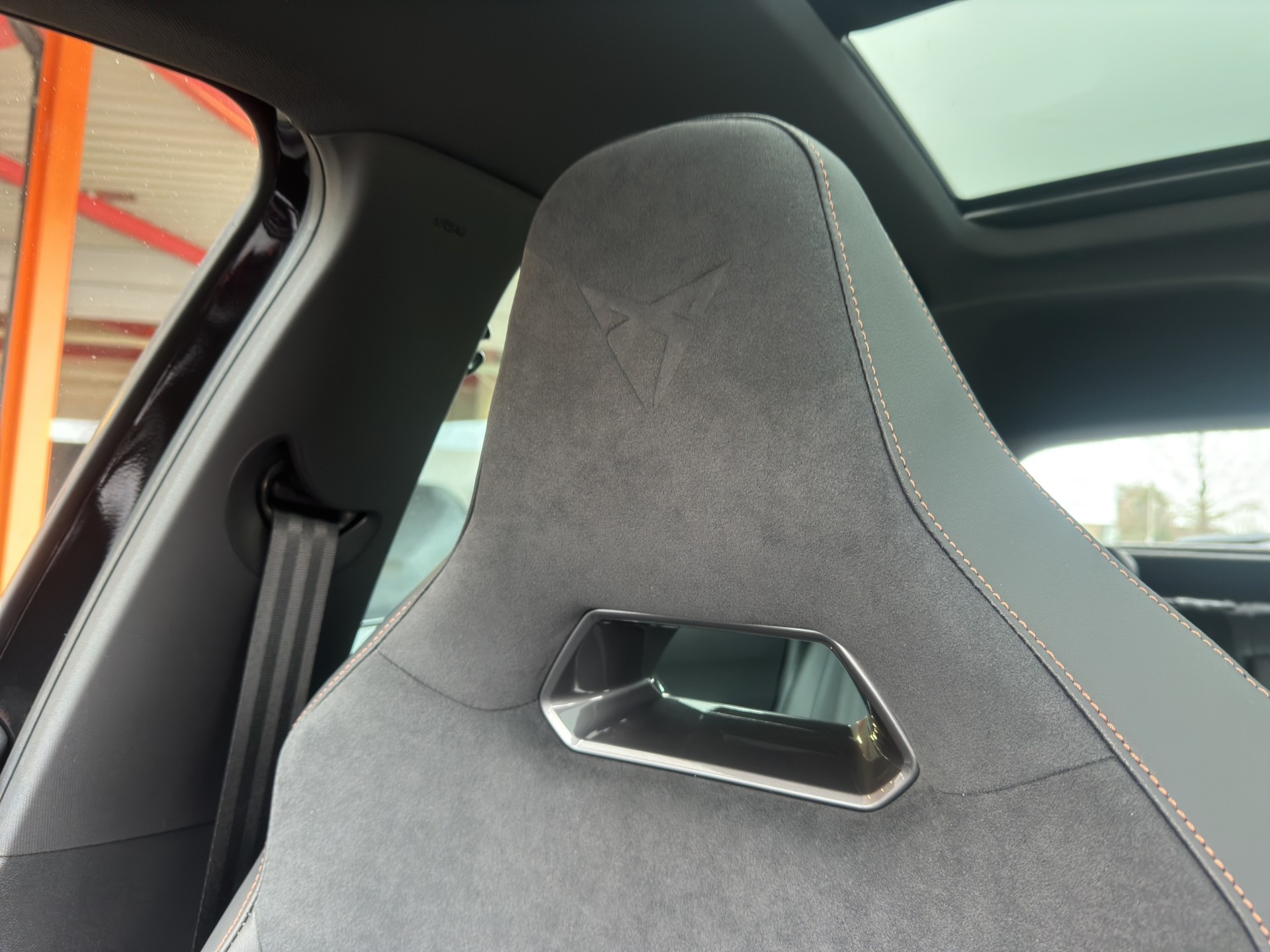 CUPRA Formentor 2.0TSI VZ 4Drive DSG Sky Sennheiser - 30