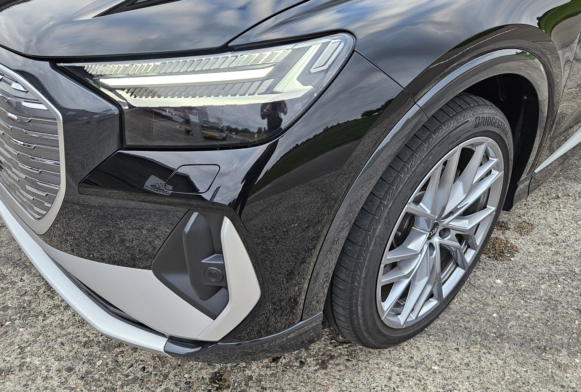 AUDI Q4 Sportback e-tron 50 S-Line quattro Modell 2024 mit Anhängerkupplung - 4