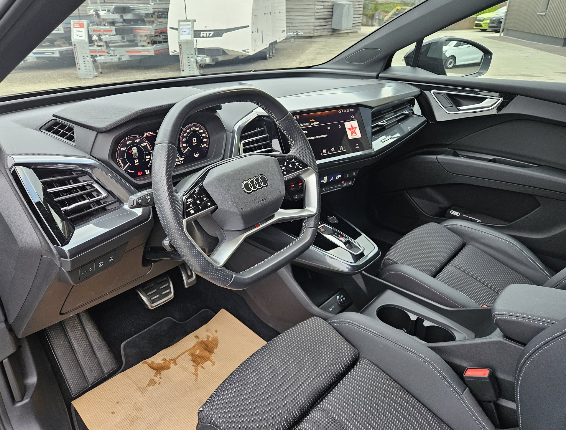 AUDI Q4 Sportback e-tron 50 S-Line quattro Modell 2024 mit Anhängerkupplung - 14