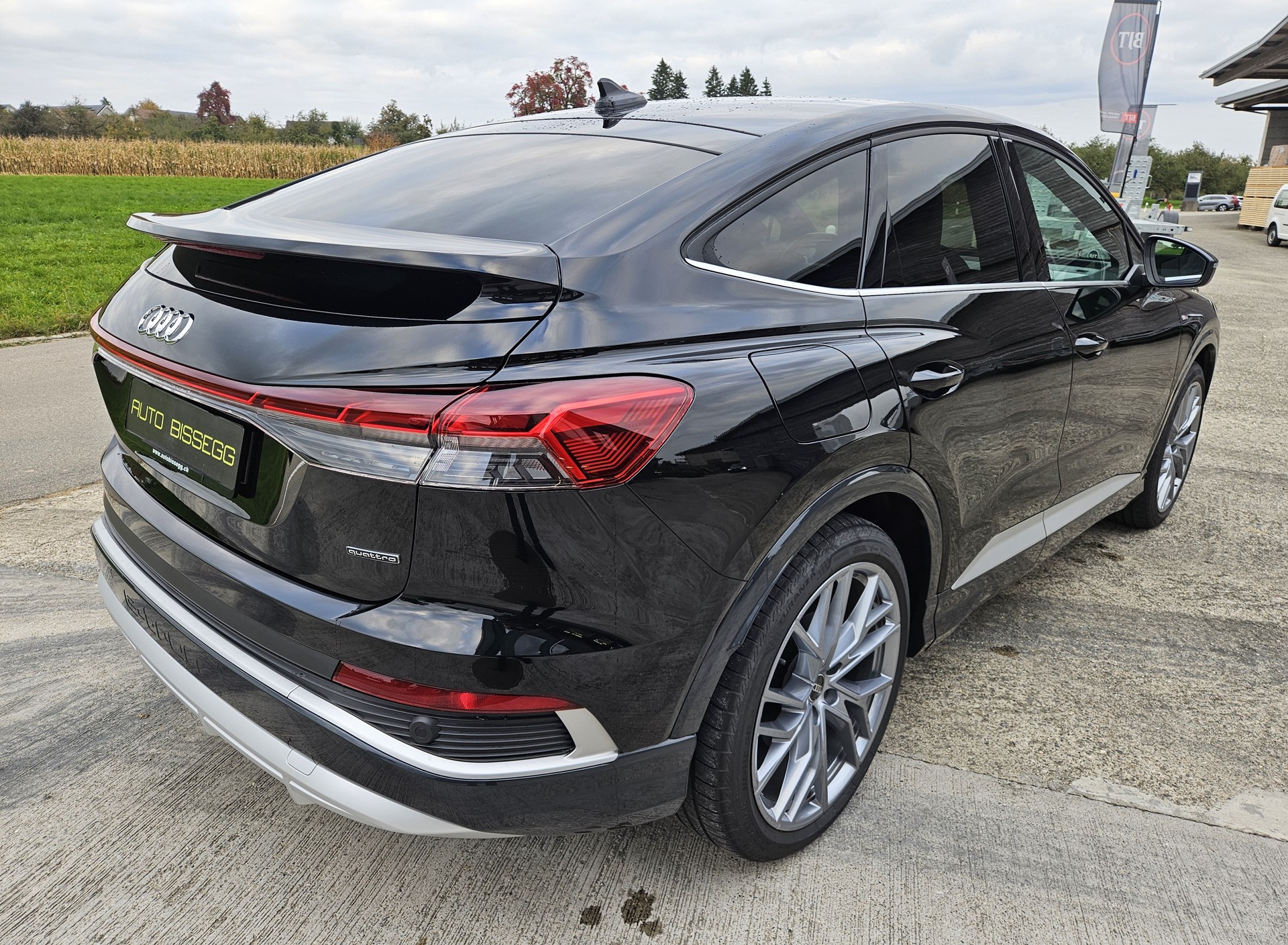 AUDI Q4 Sportback e-tron 50 S-Line quattro Modell 2024 mit Anhängerkupplung - 10