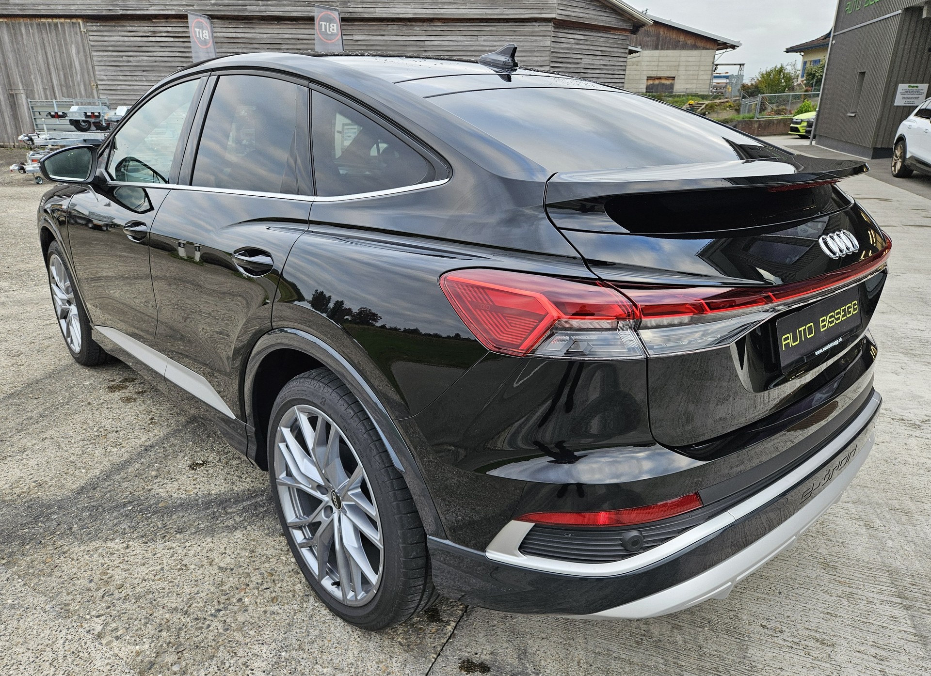 AUDI Q4 Sportback e-tron 50 S-Line quattro Modell 2024 mit Anhängerkupplung - 6