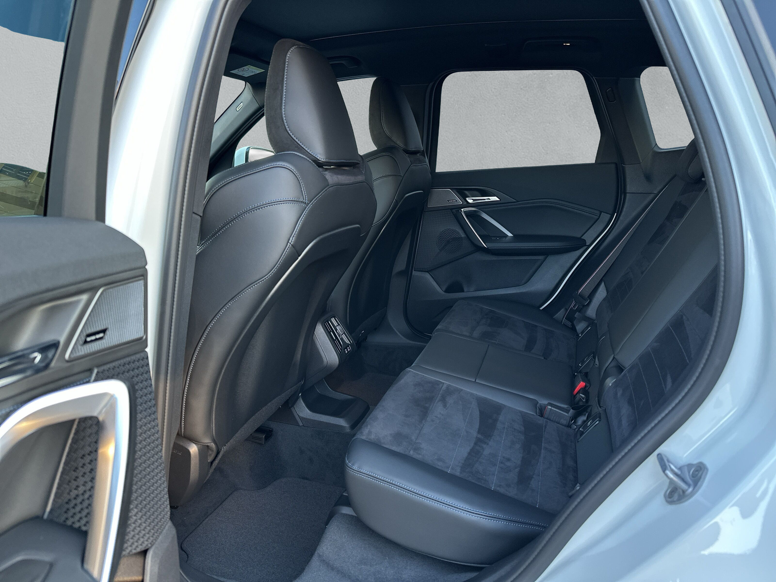 BMW X1 xDrive 23i 48V M Sport Pro - 12