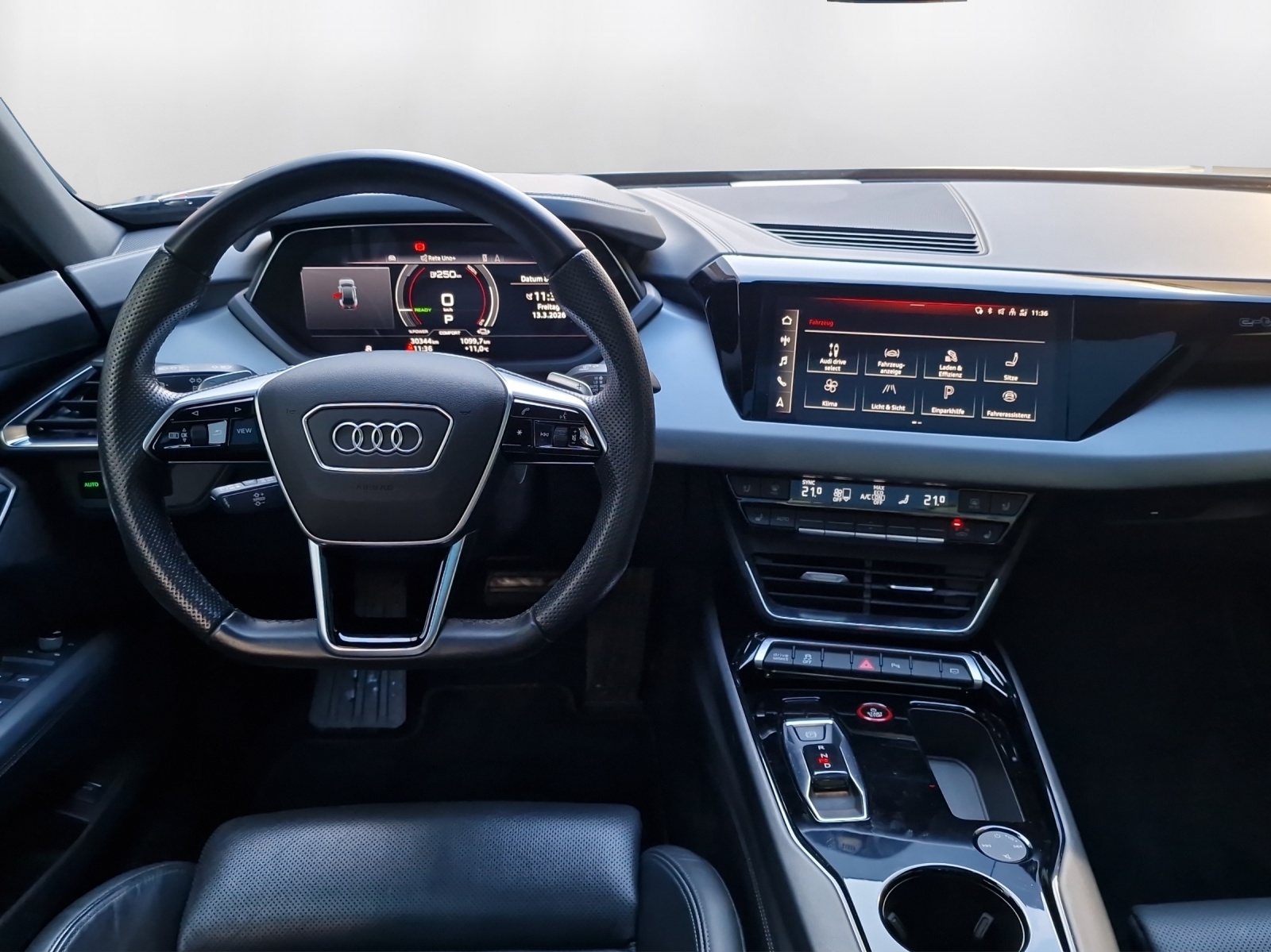 AUDI e-tron GT quattro - 8