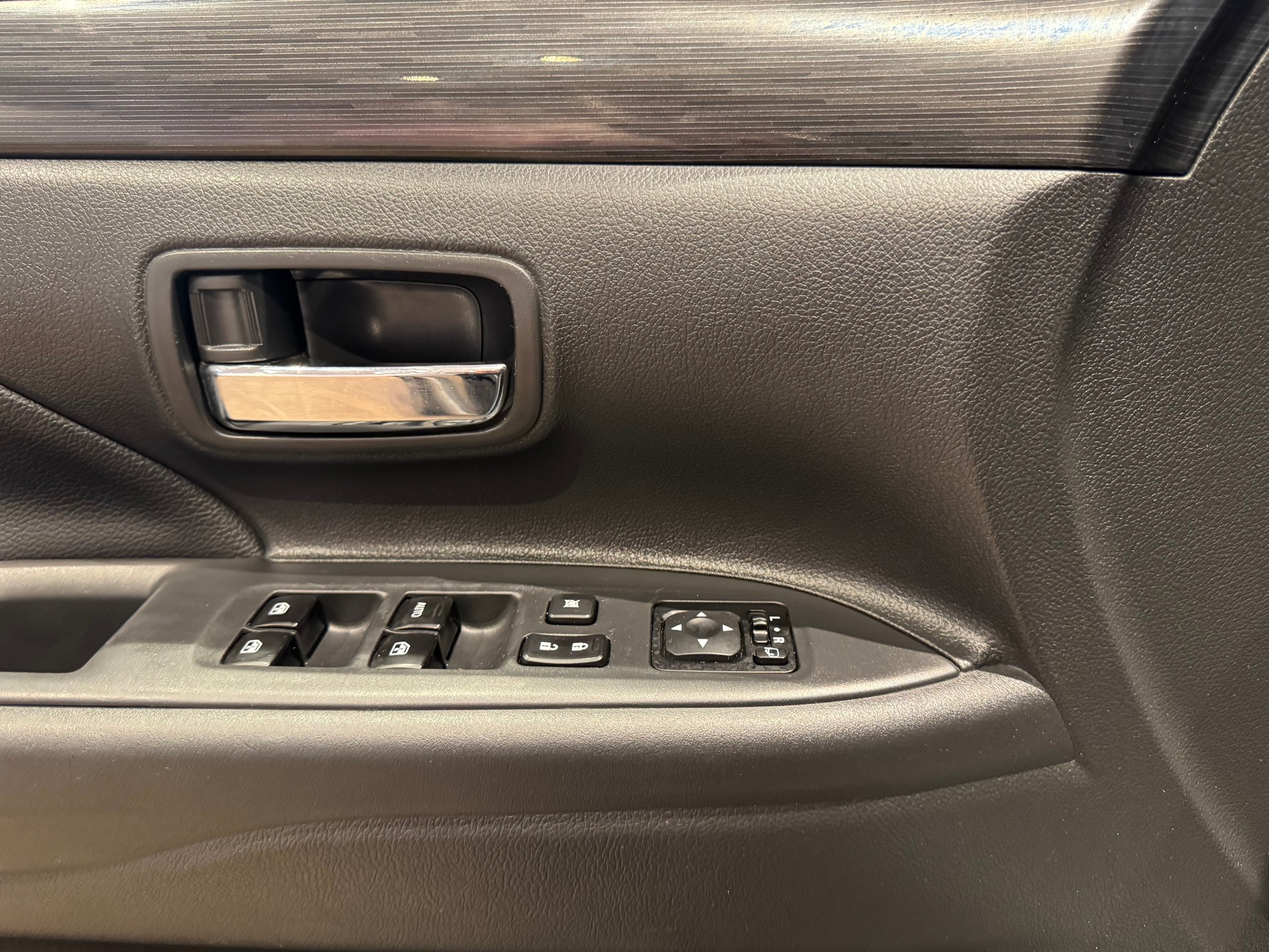 MITSUBISHI Outlander 2.2 DID Diamond Anniversary - 19