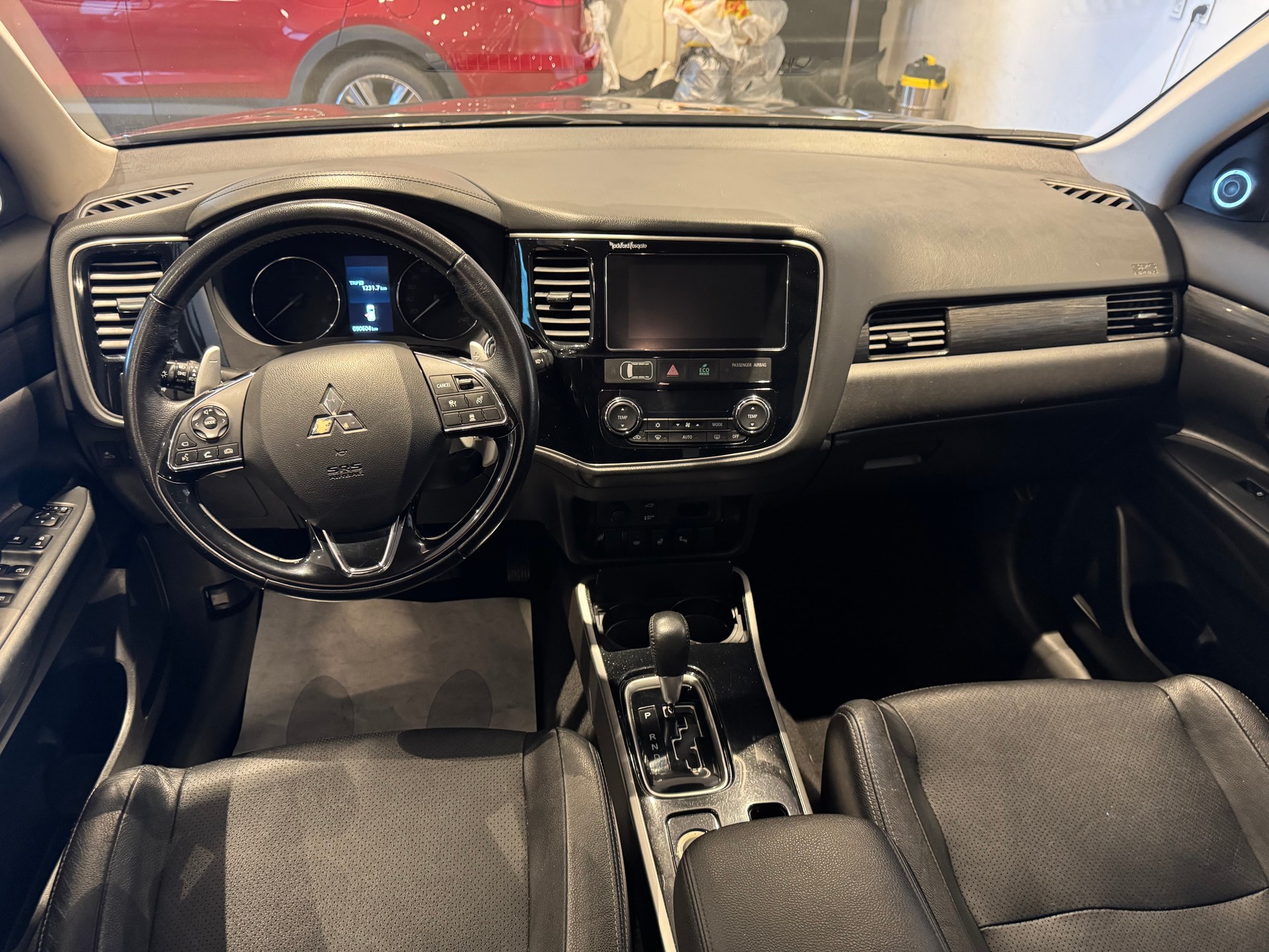 MITSUBISHI Outlander 2.2 DID Diamond Anniversary - 9