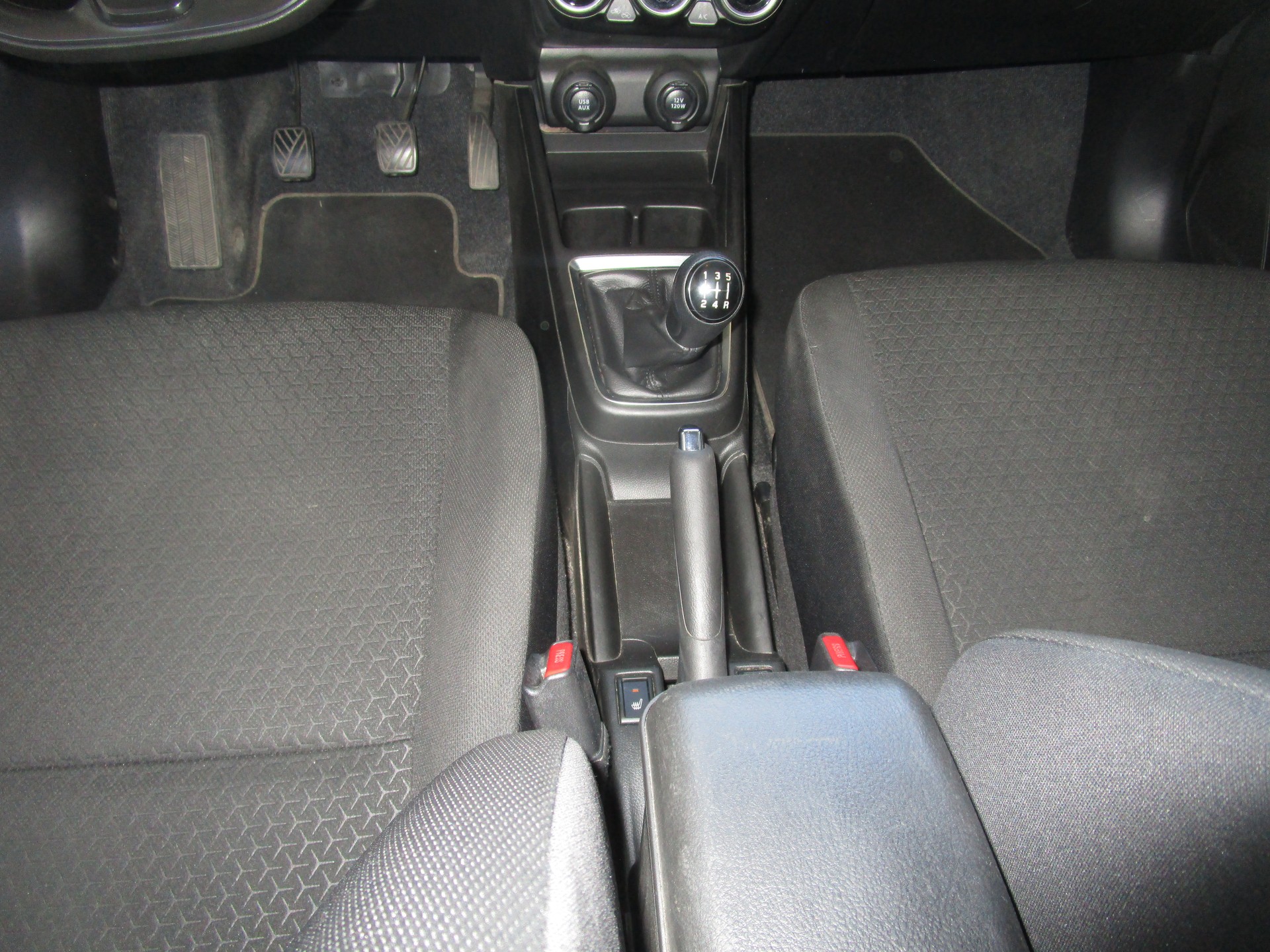 SUZUKI Swift 1.2i 16V SHVS Piz Sulai Top Hybrid Allgri4x4 - 13