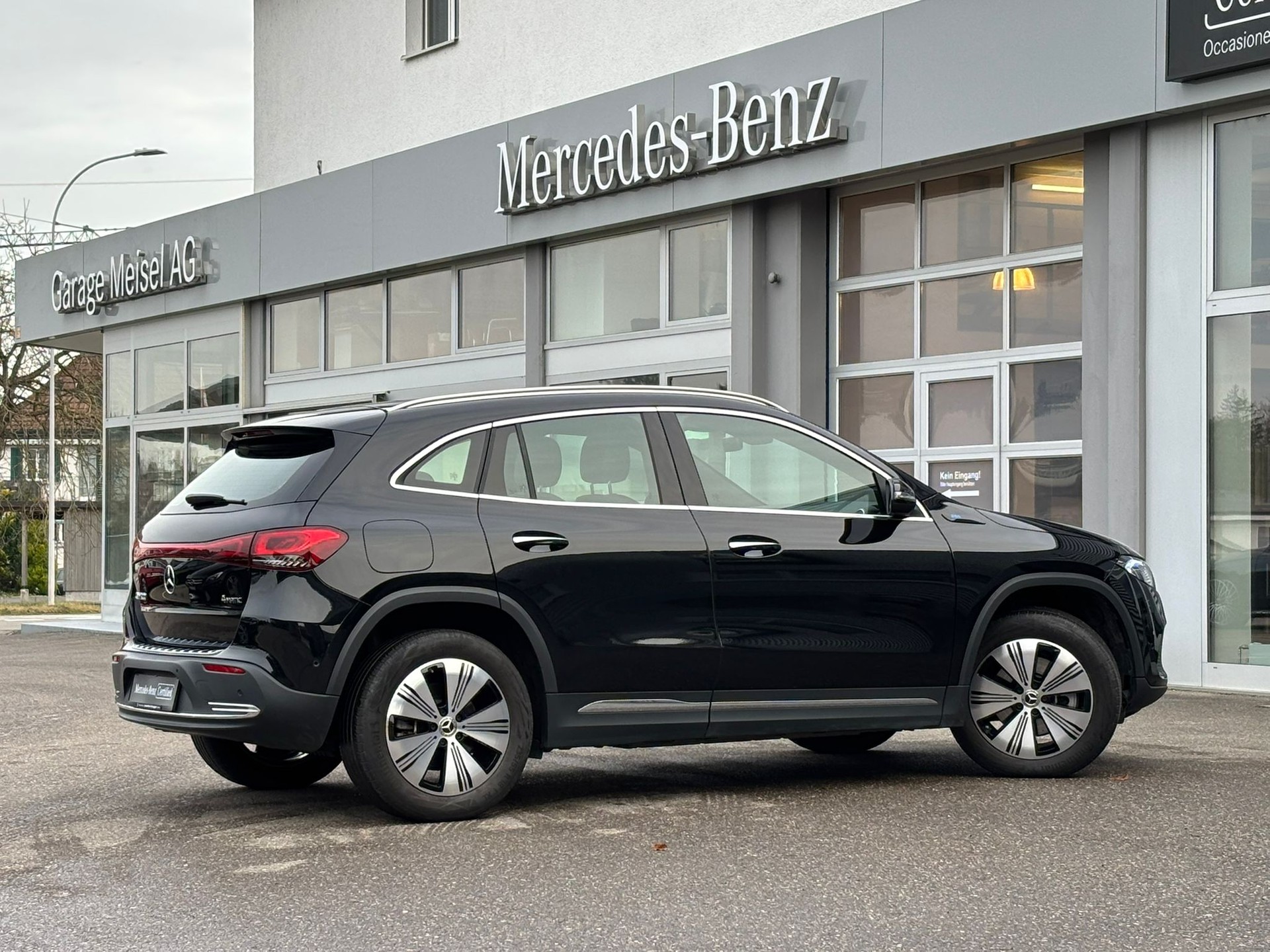 MERCEDES-BENZ EQA 300 4Matic Progressive - 3