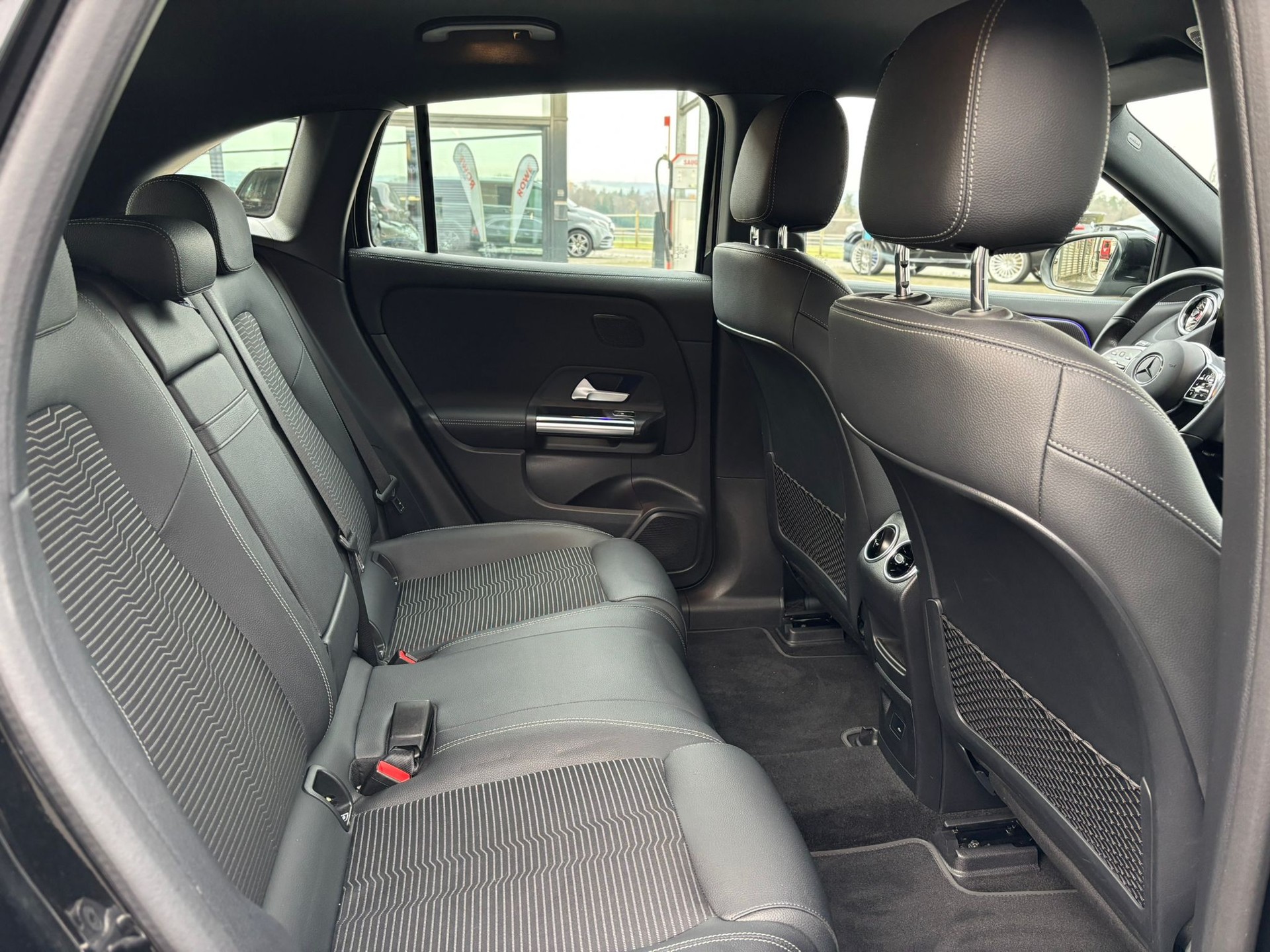 MERCEDES-BENZ EQA 300 4Matic Progressive - 8