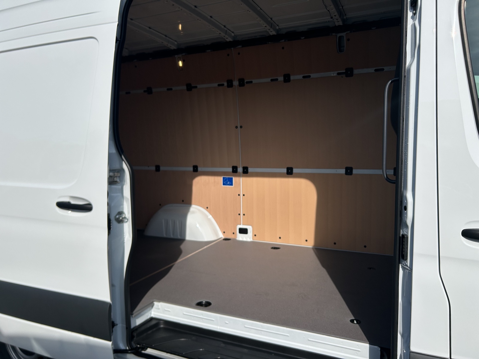 MERCEDES-BENZ Sprinter 315 CDI Standard 9G-TRONIC FWD - 11