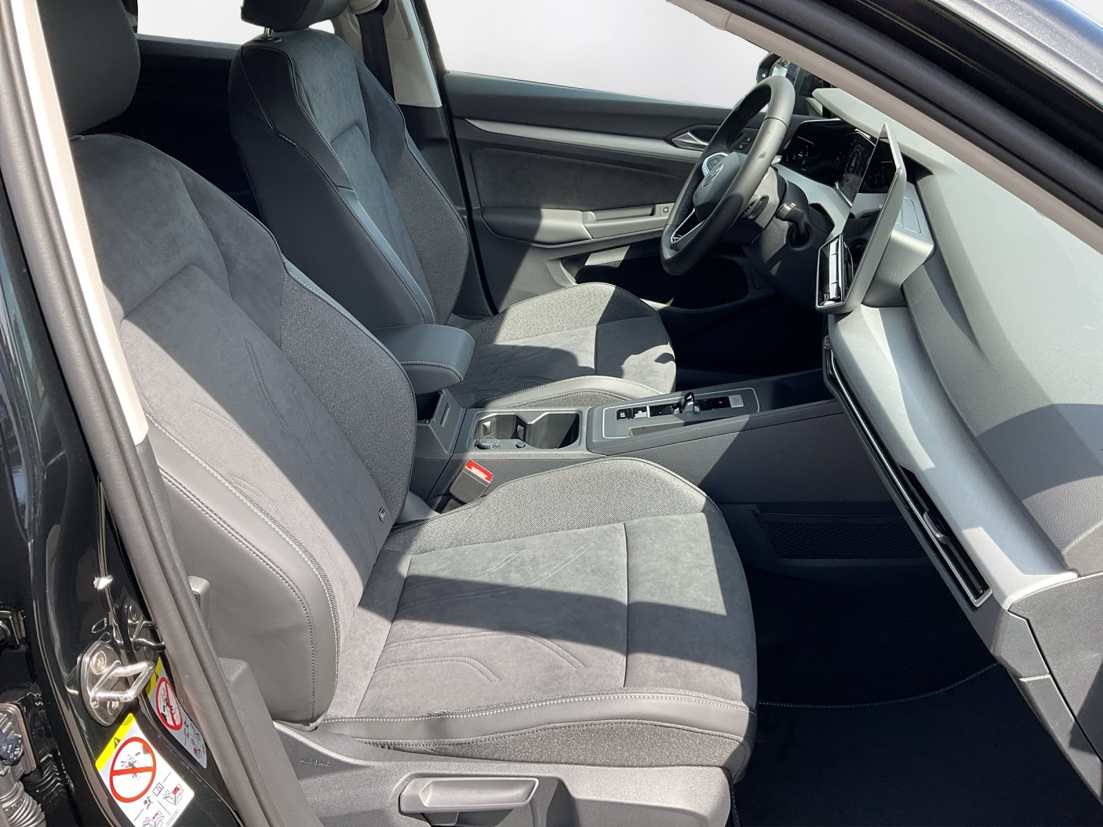 VW Golf 1.5 e TSI mHEV United DSG - 14