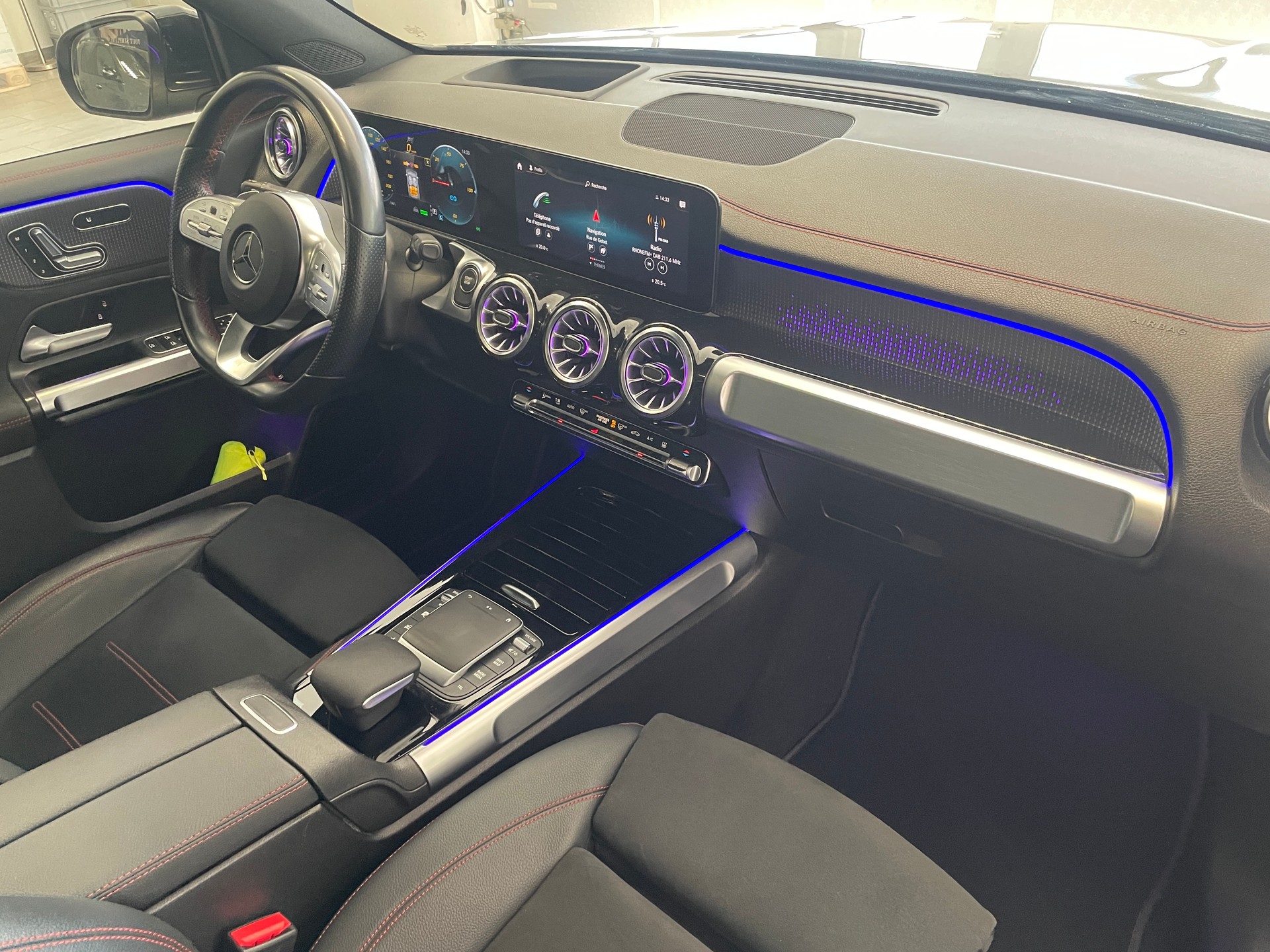 MERCEDES-BENZ EQB 350 AMG Line 4Matic - 22