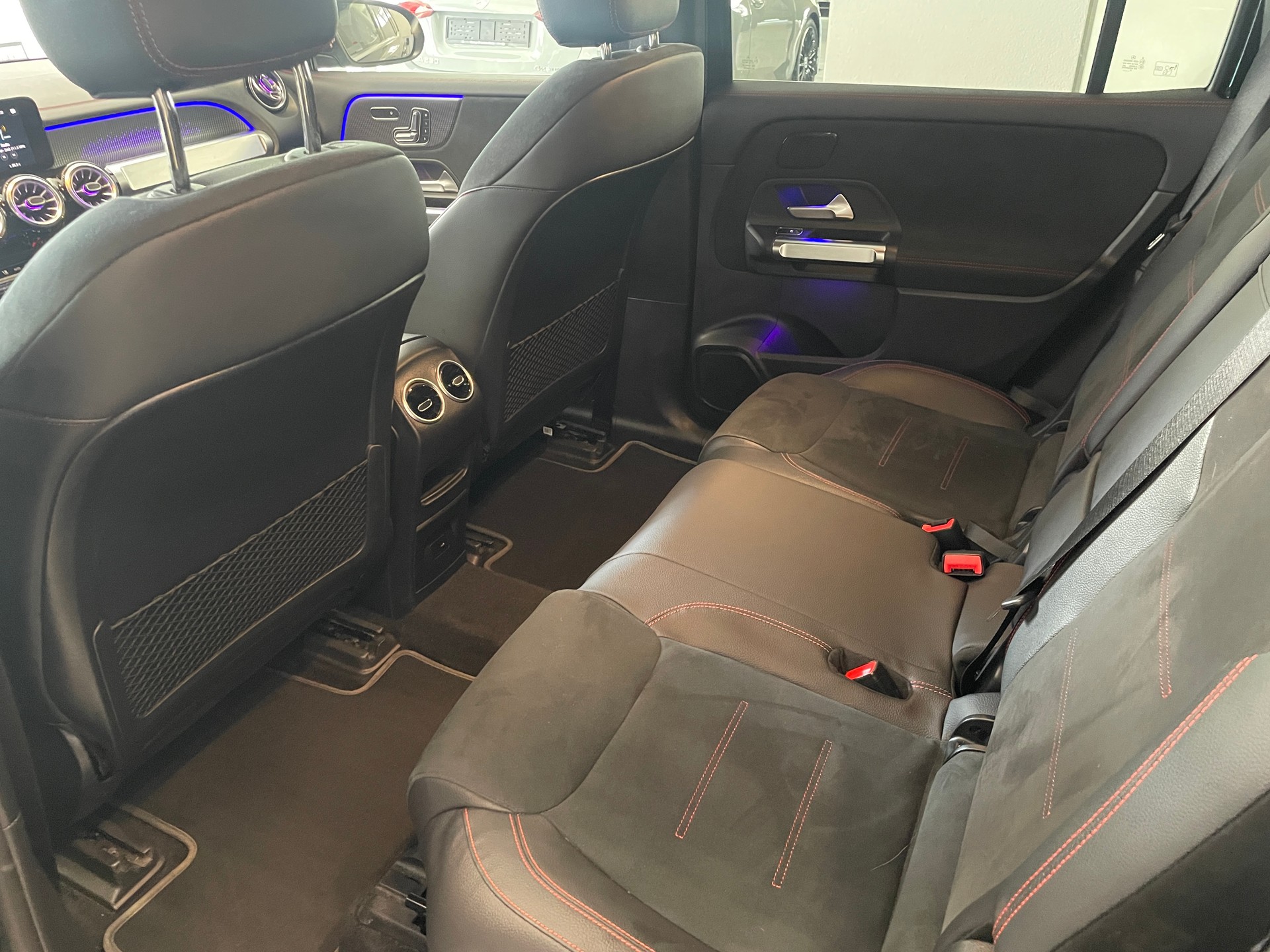 MERCEDES-BENZ EQB 350 AMG Line 4Matic - 11