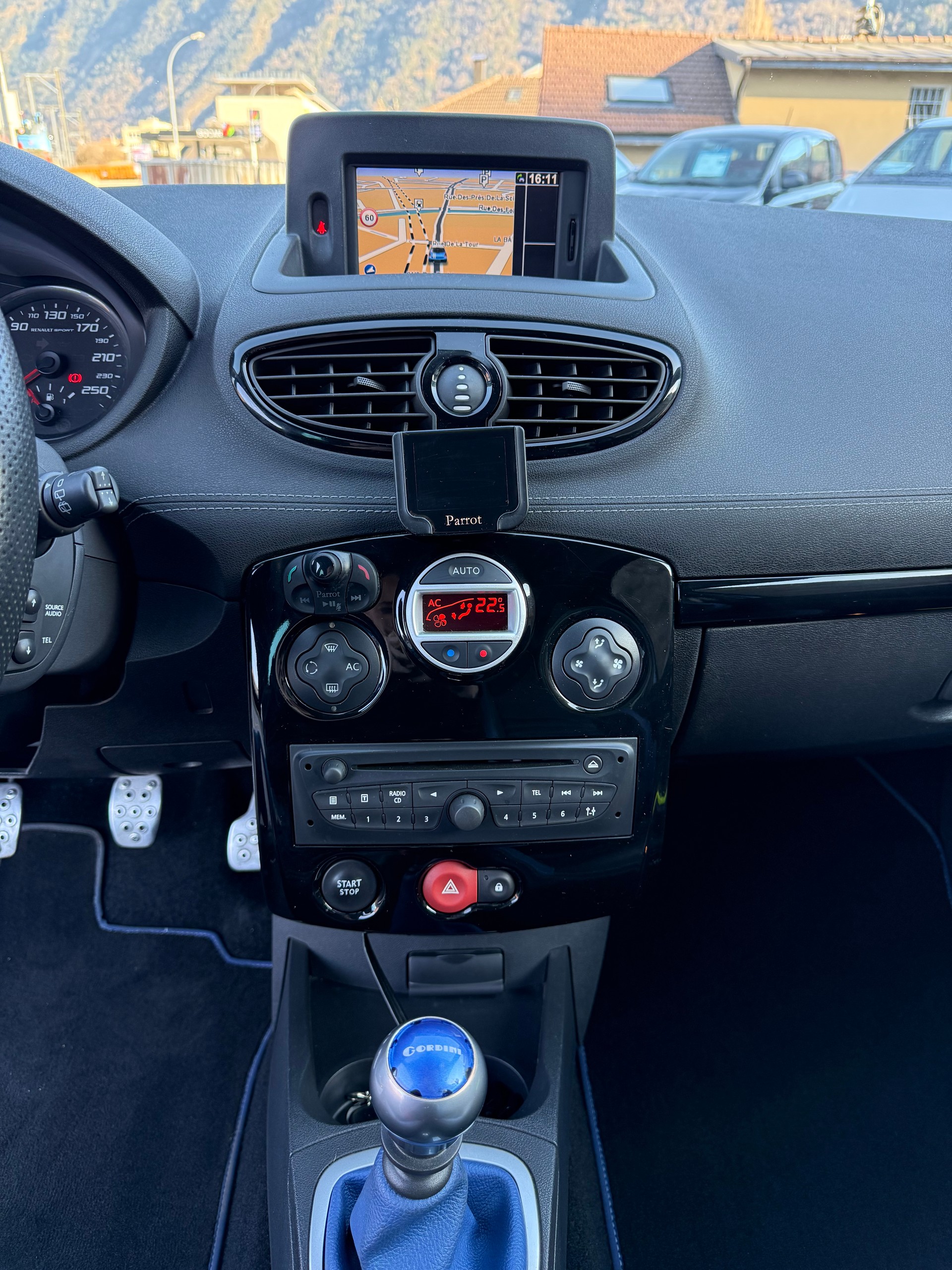 RENAULT Clio 2.0 16V RS Gordini - 11