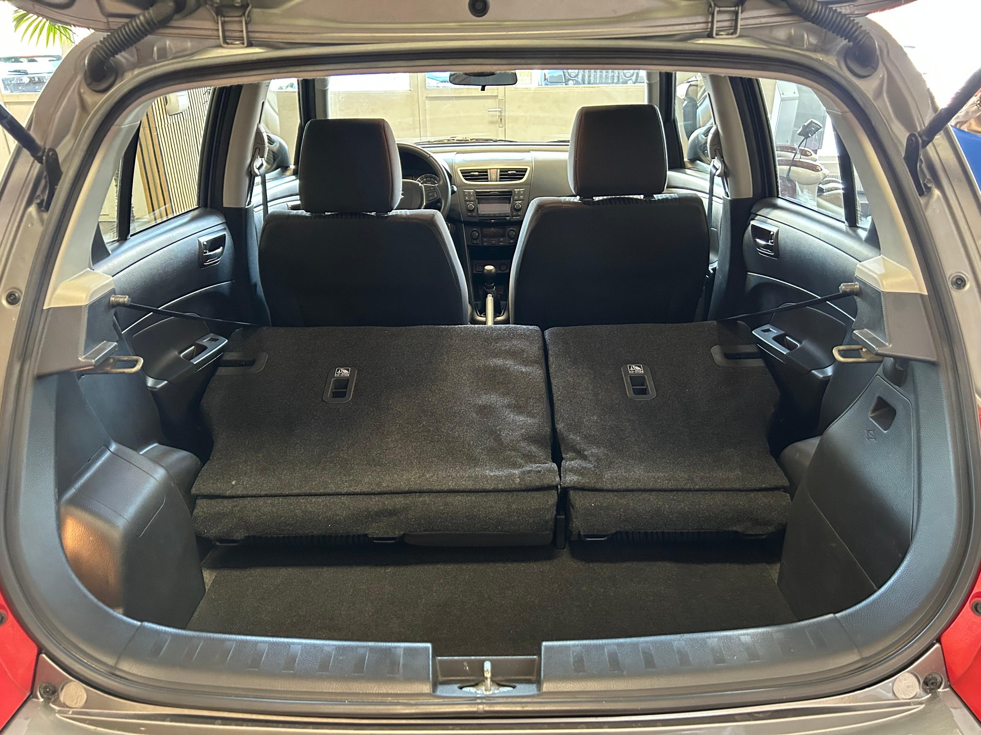 SUZUKI Swift 1.2 GL Top Indigo S/S - 19