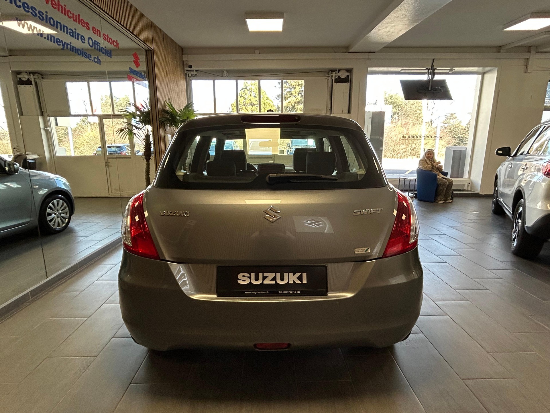 SUZUKI Swift 1.2 GL Top Indigo S/S - 7