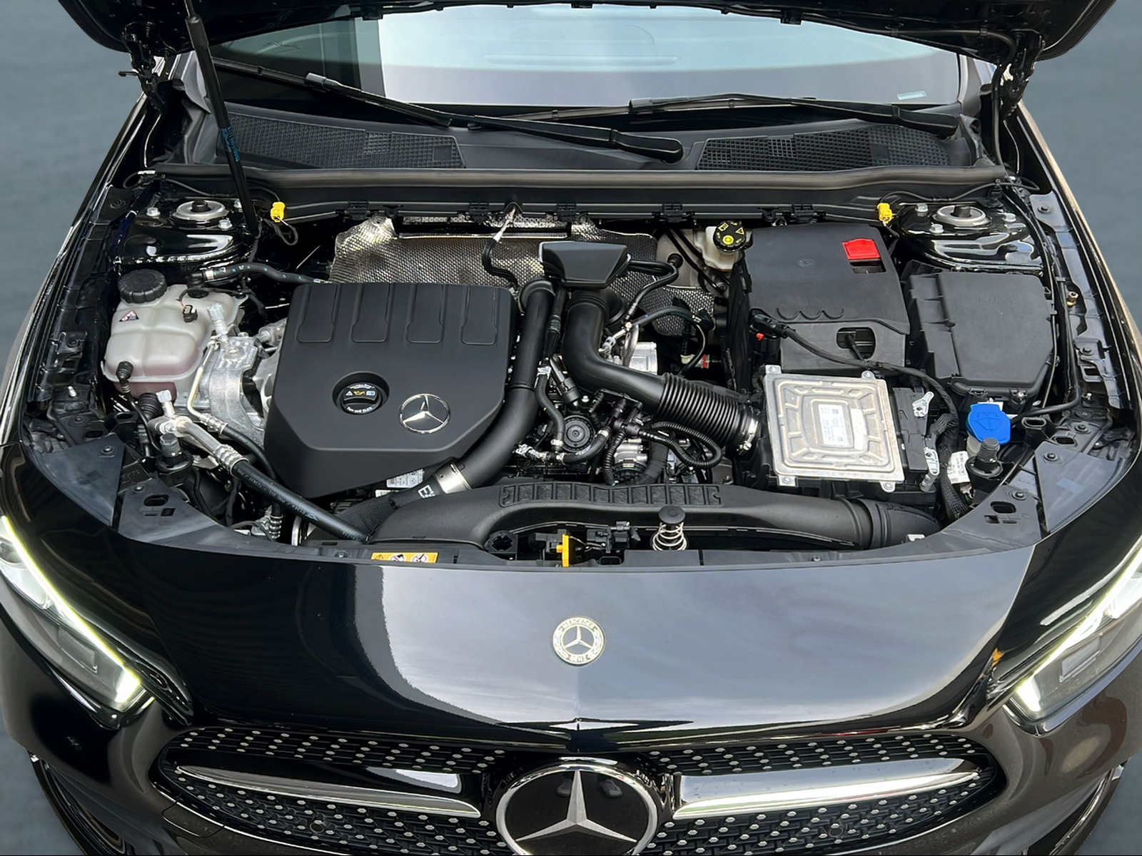 MERCEDES-BENZ A 250 4Matic 8G-DCT - 11