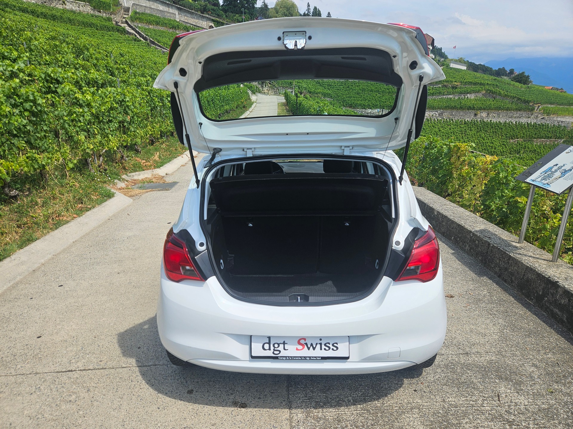 OPEL Corsa 1.4 TP Excite - 5