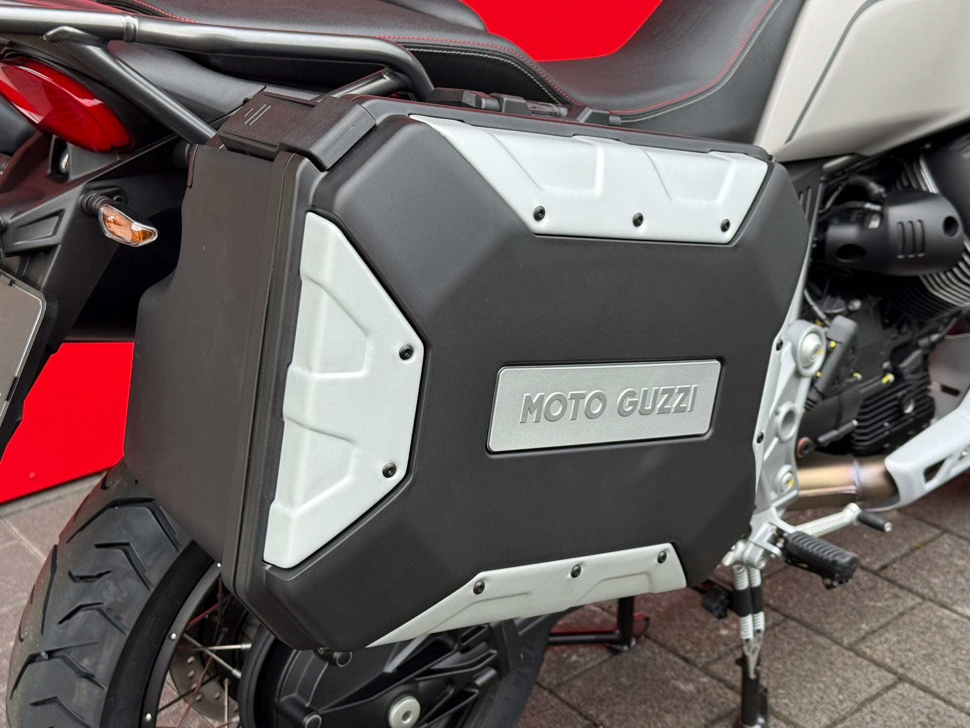 MOTO GUZZI V85 TT Travel Pack - 11