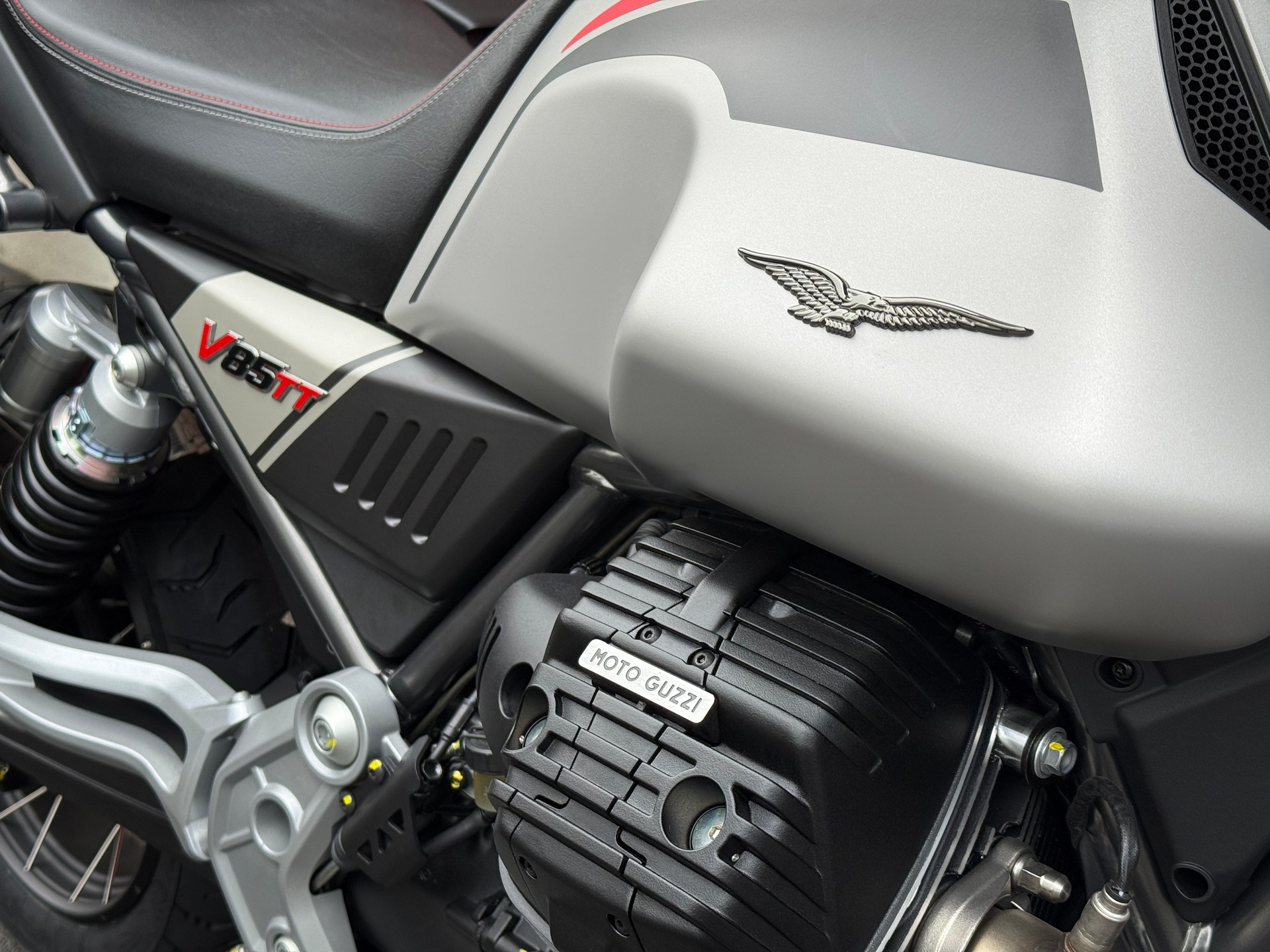 MOTO GUZZI V85 TT Travel Pack - 12