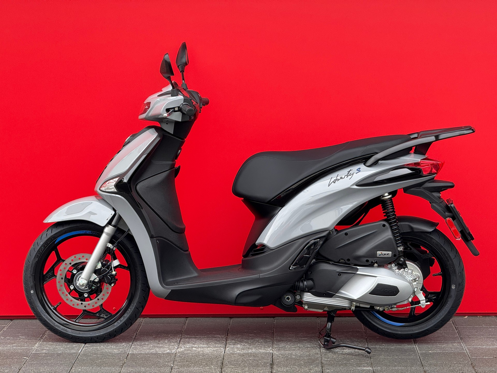 PIAGGIO Liberty 125 Sport E5+ - 9