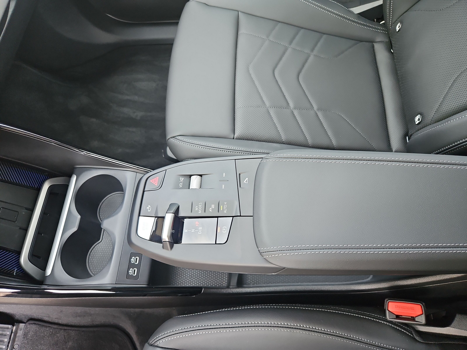 BMW iX1 eDrive 20 - 22