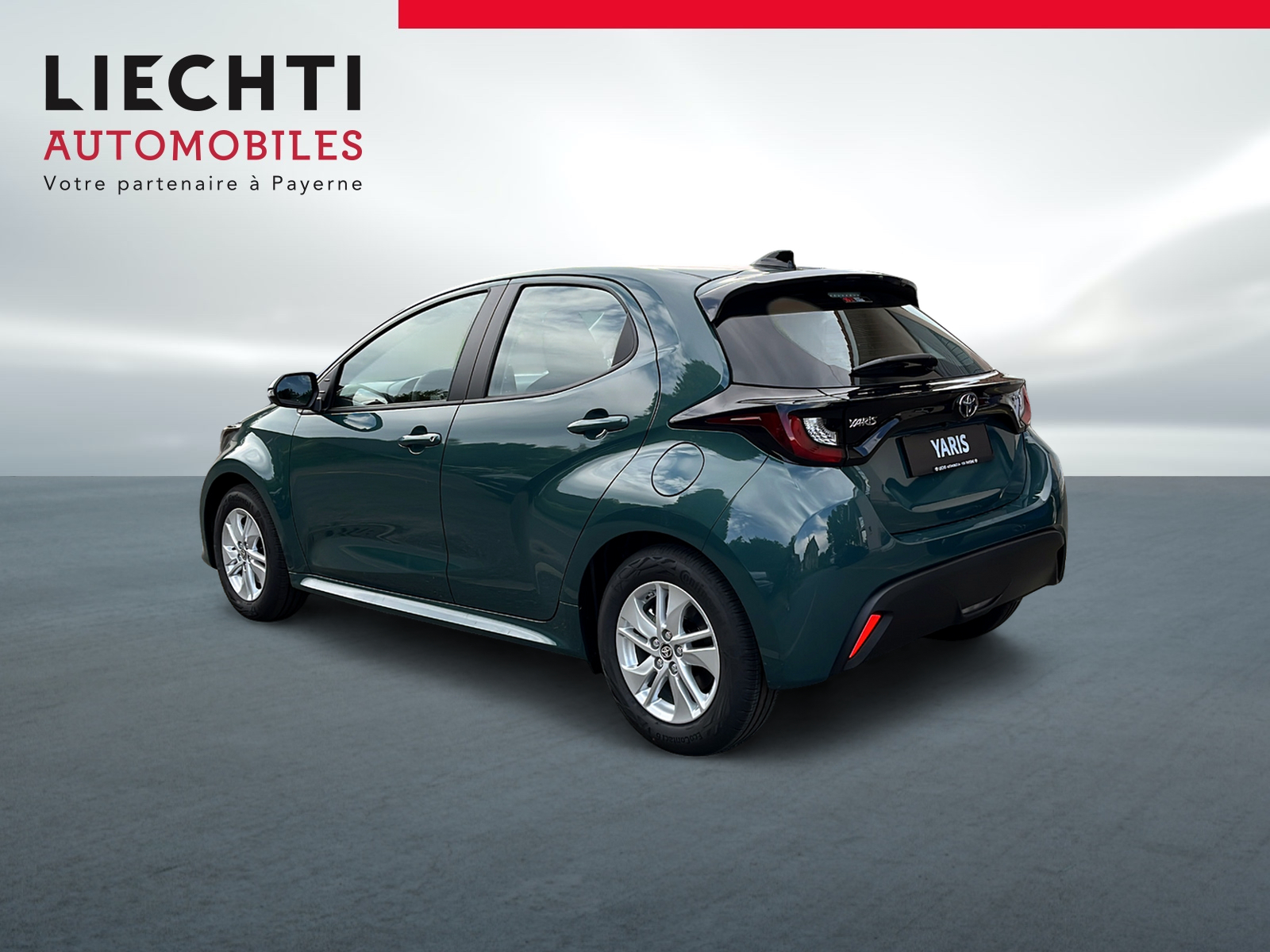 TOYOTA Yaris 1.5 Comfort e-CVT - 3