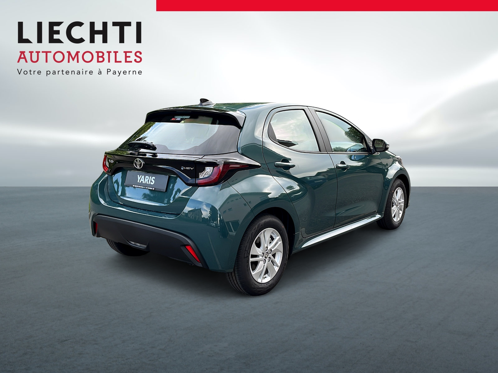 TOYOTA Yaris 1.5 Comfort e-CVT - 4