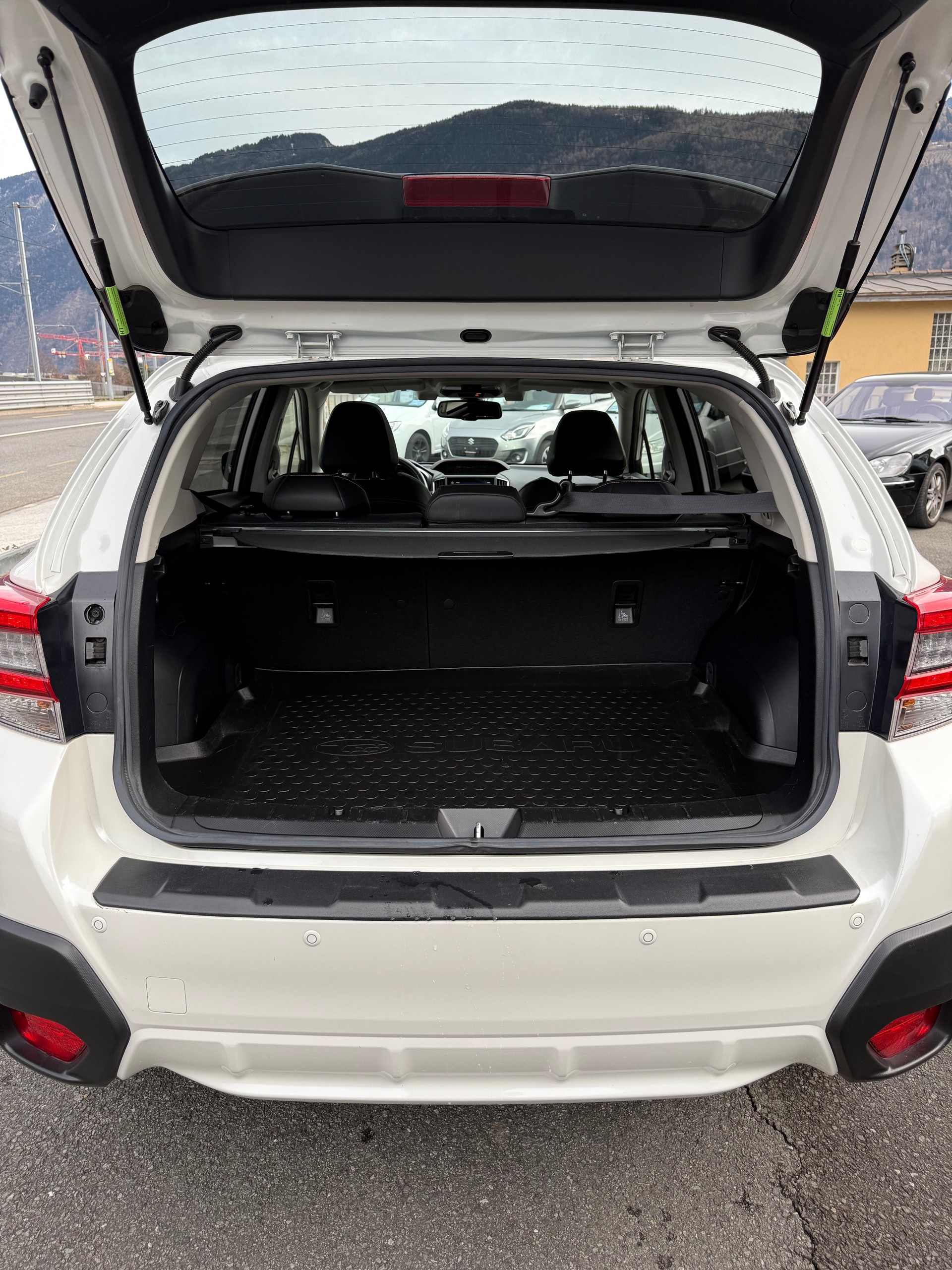 SUBARU XV 2.0 e-Boxer Luxury AWD Lineartronic - 10