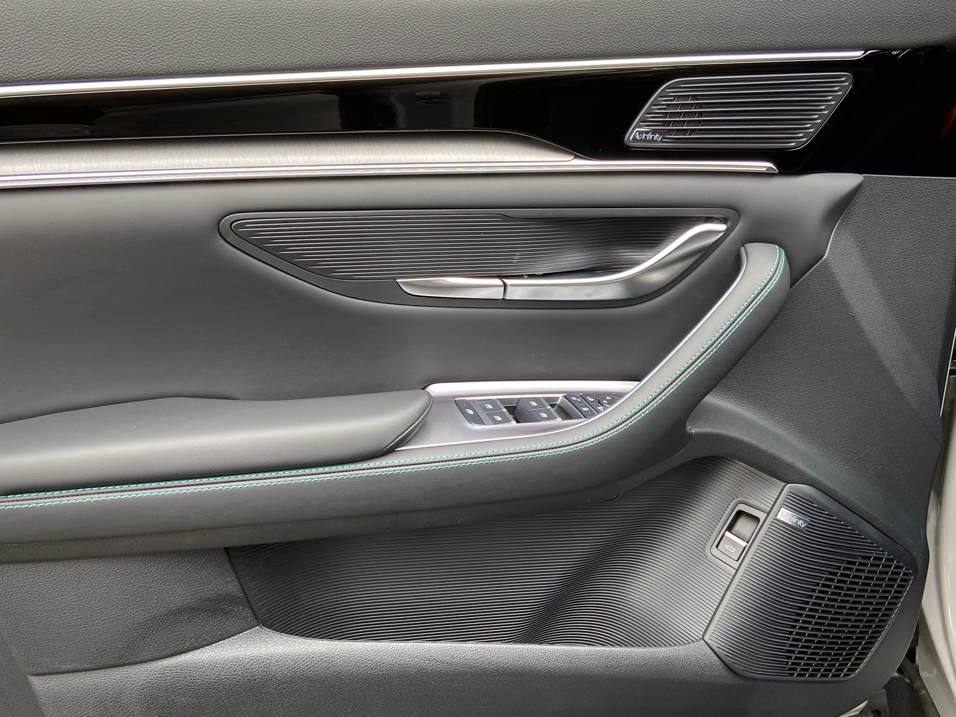 BYD Seal U DM-i Boost - 15