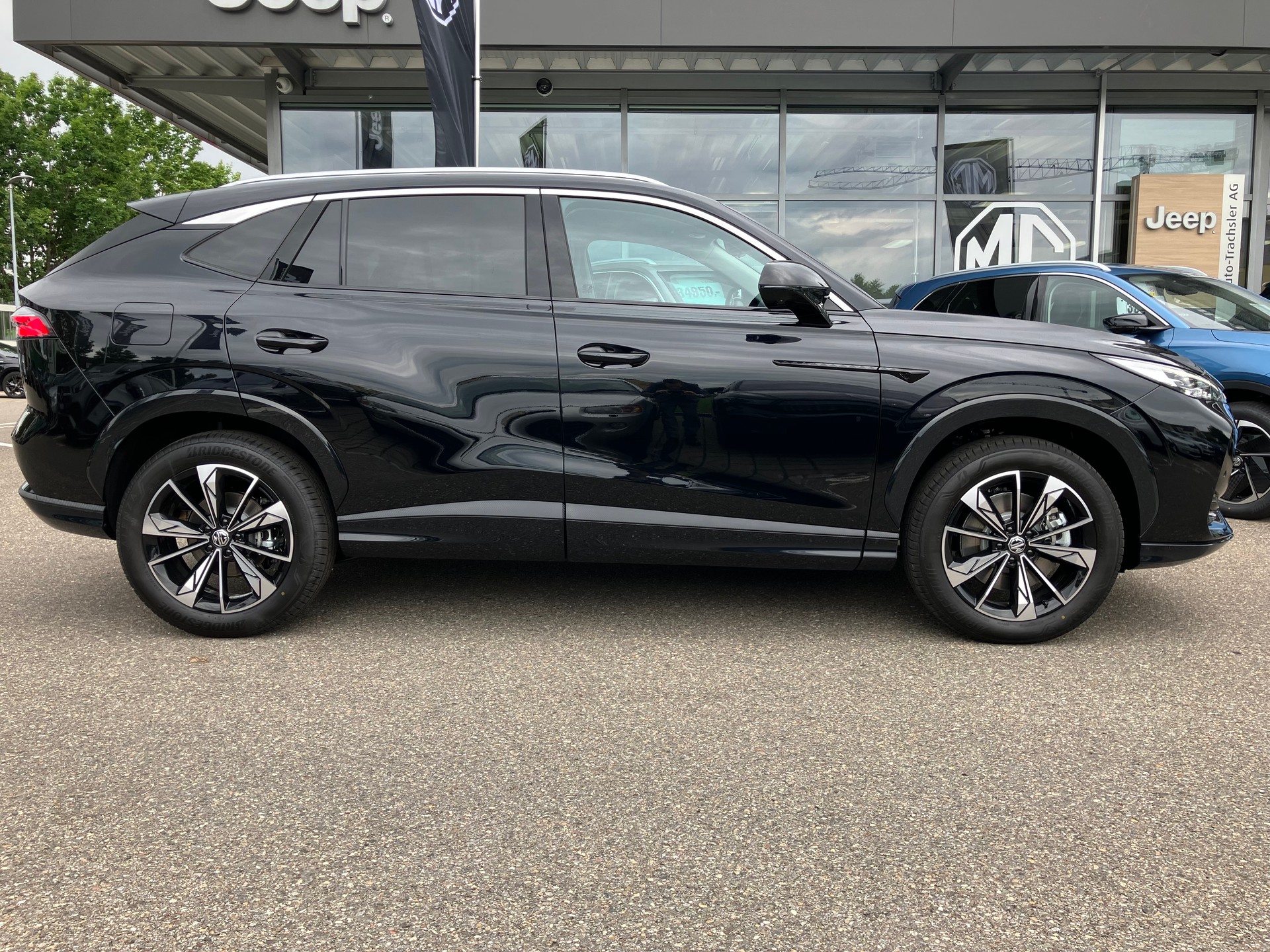 MG HS 1.5 T Hybrid+ Luxury - 2