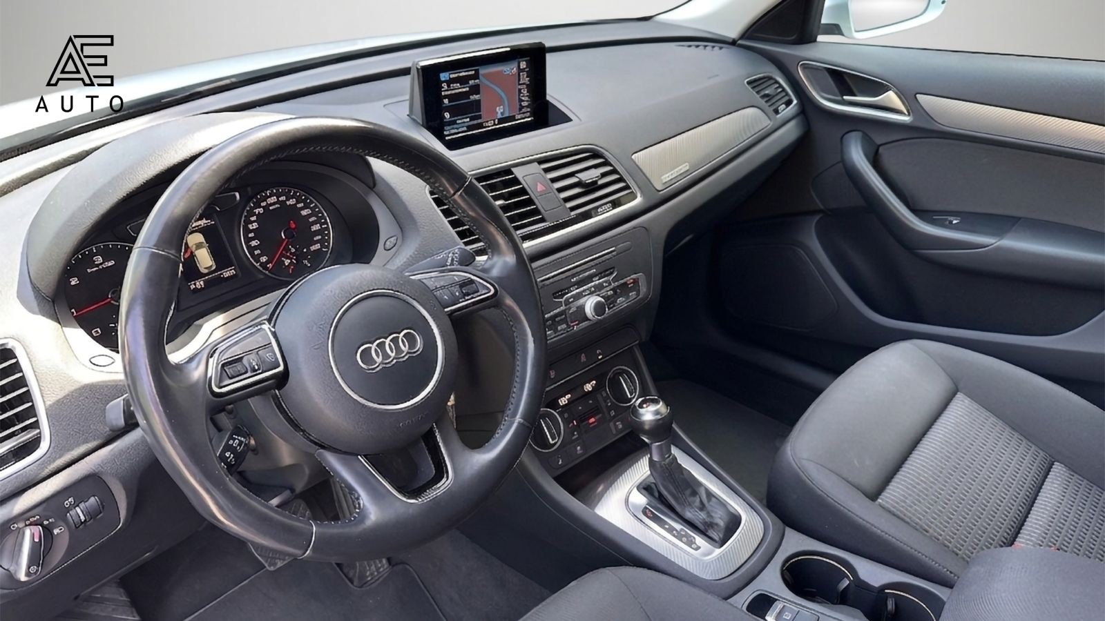 AUDI Q3 2.0 TDI quattro S-tronic - 9