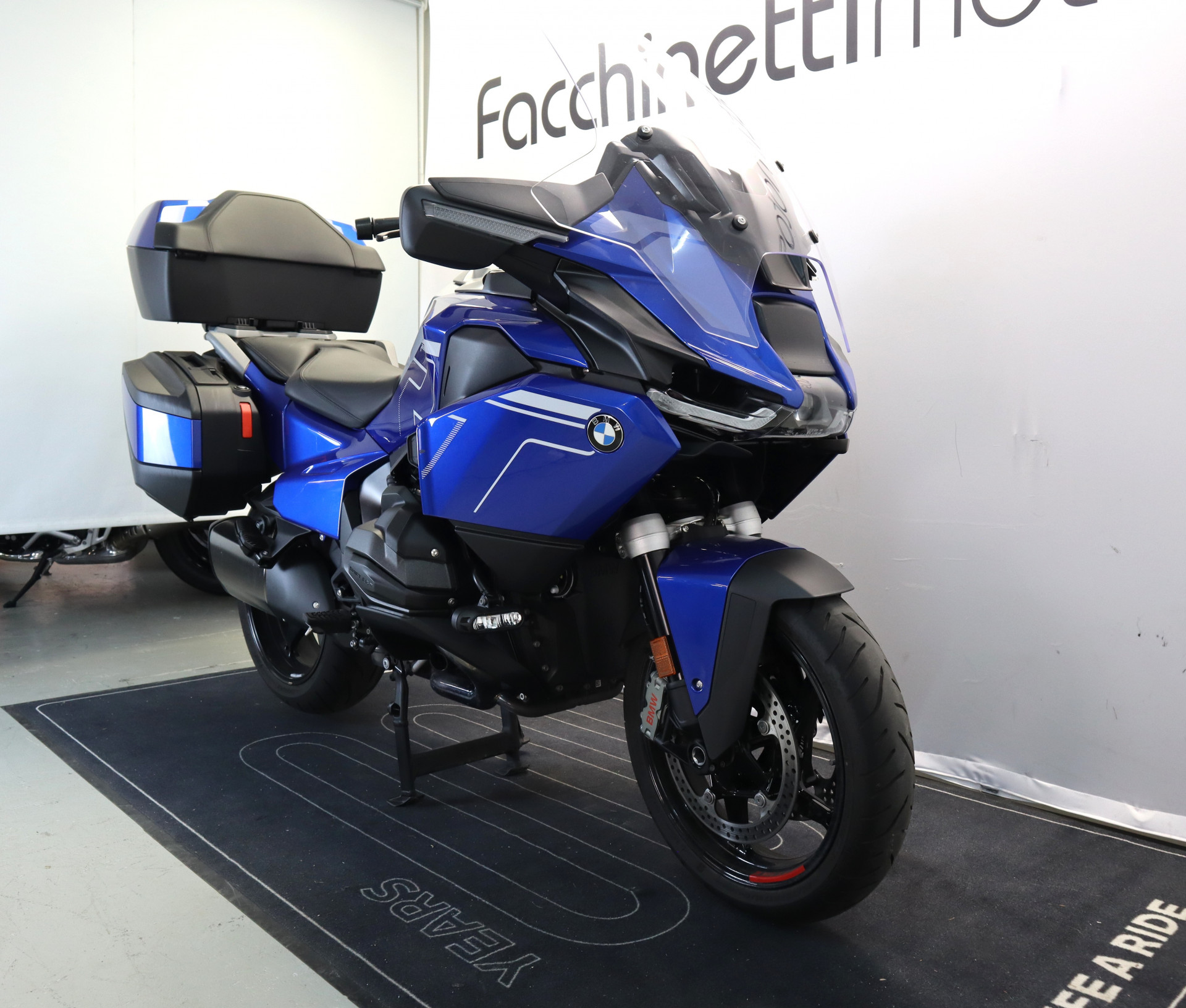 BMW R 1300 RT Impulse - 3