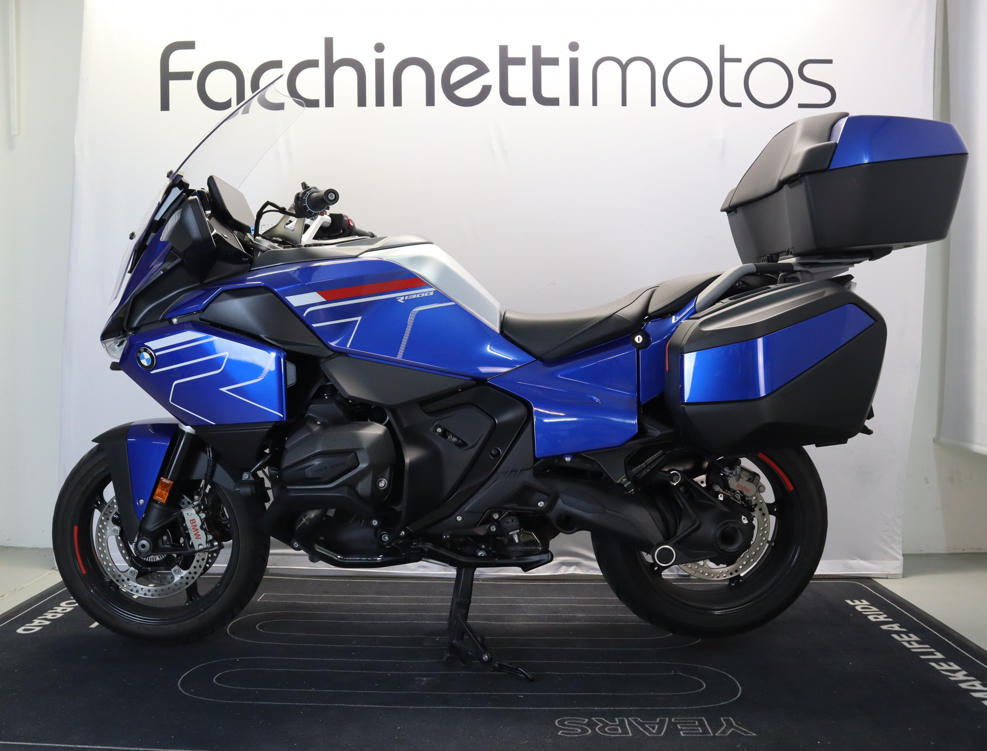 BMW R 1300 RT Impulse - 2