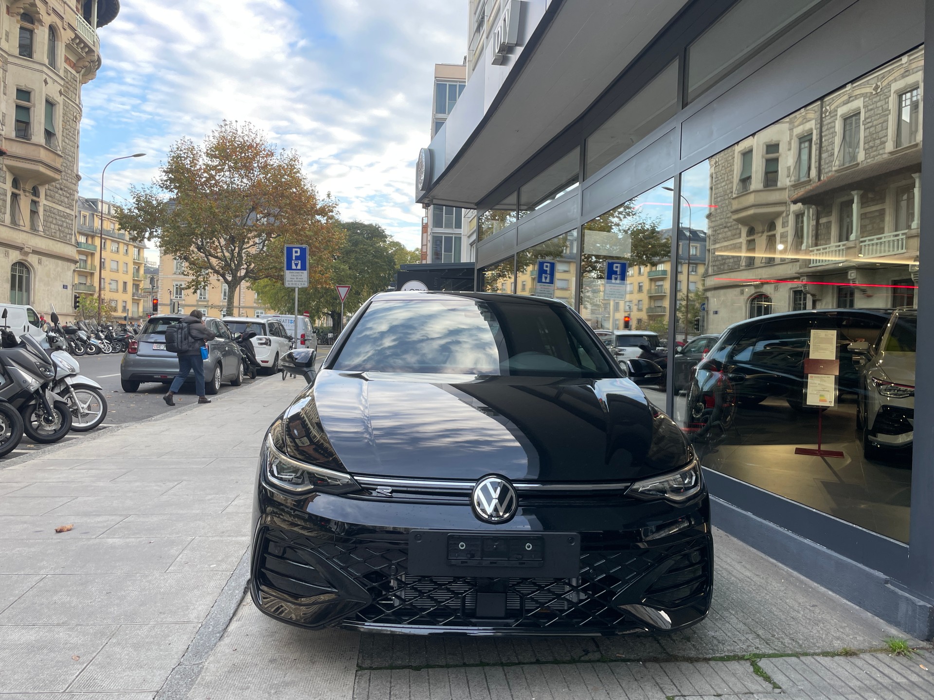 VW Golf 1.5 e TSI R-Line DSG - 2