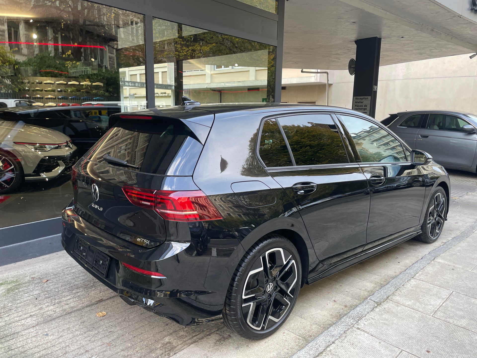 VW Golf 1.5 e TSI R-Line DSG - 4