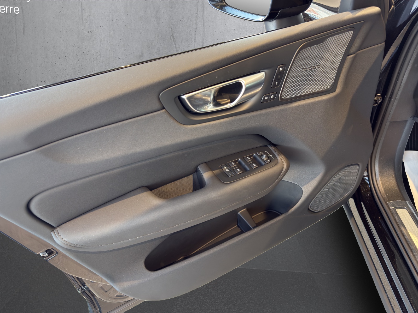 VOLVO XC60 B5 Benzin Mild Hybrid AWD Ultra Dark Geartronic - 14