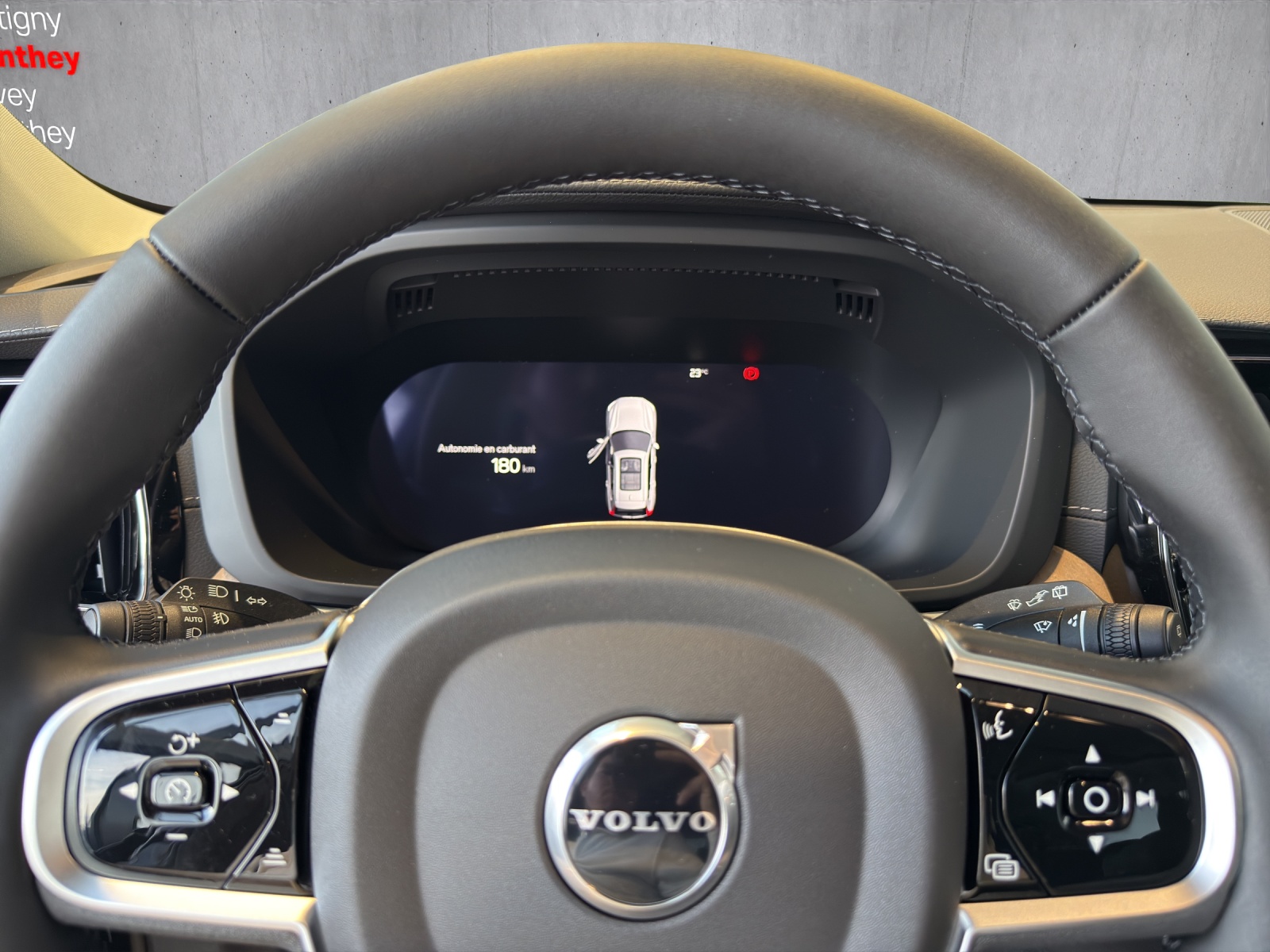 VOLVO XC60 B5 Benzin Mild Hybrid AWD Ultra Dark Geartronic - 18